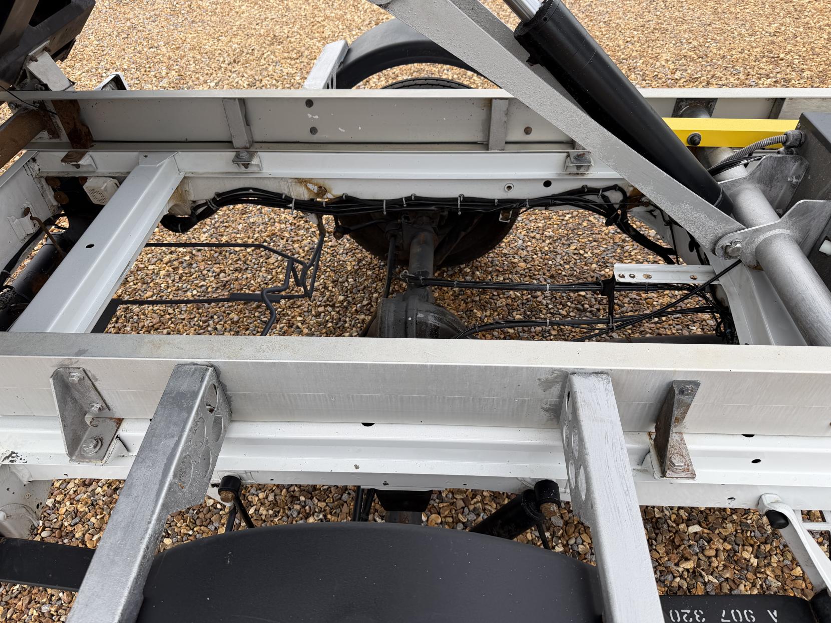 Mercedes-Benz Sprinter 2.1 316 CDI Chassis Cab 2dr Diesel Manual RWD L2 Euro 6 (163 ps)