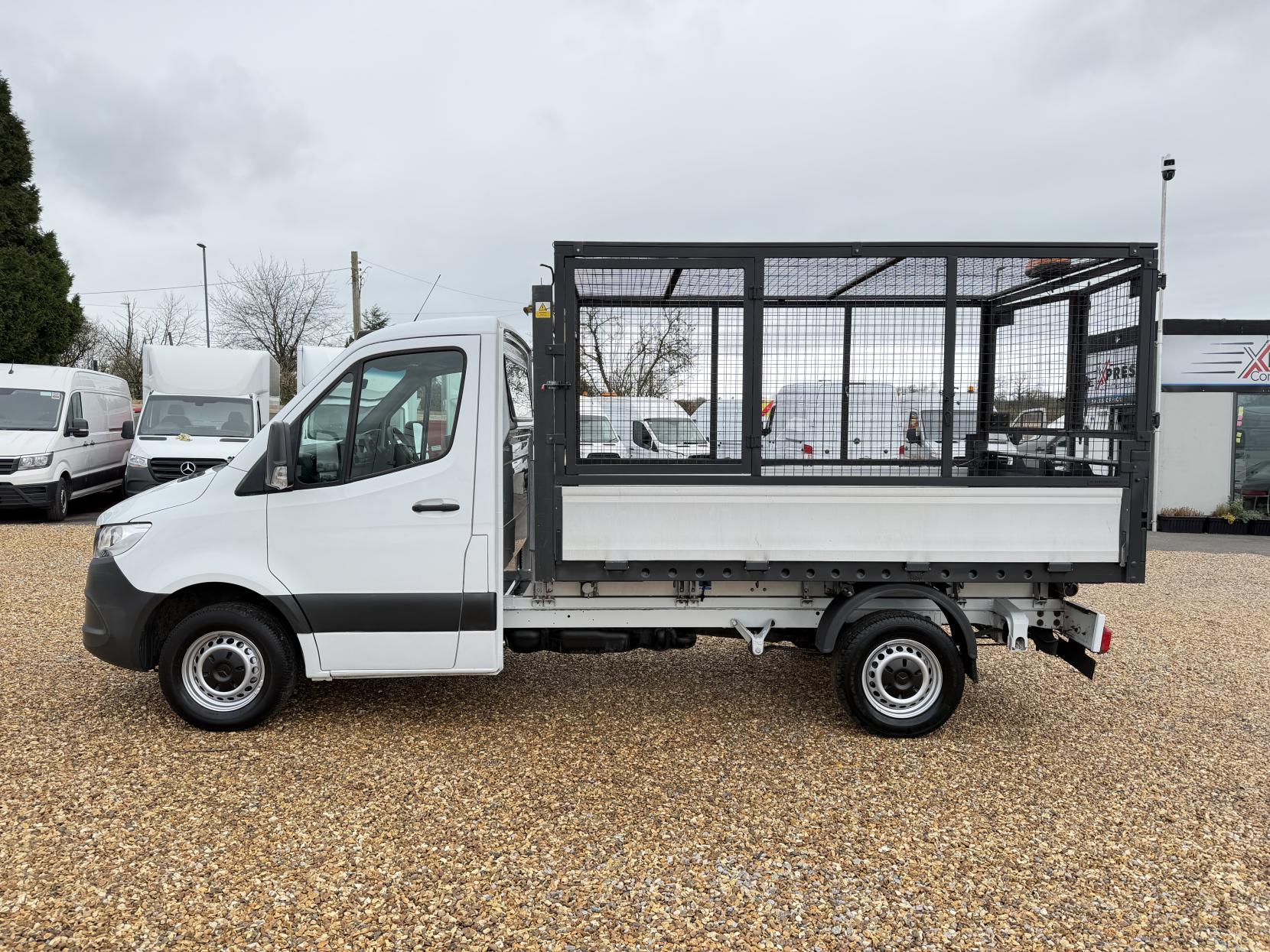 Mercedes-Benz Sprinter 2.1 316 CDI Chassis Cab 2dr Diesel Manual RWD L2 Euro 6 (163 ps)
