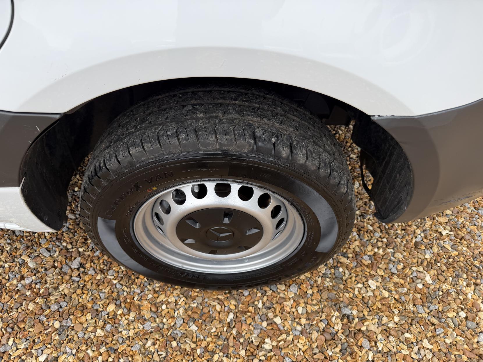 Mercedes-Benz Sprinter 2.1 316 CDI Chassis Cab 2dr Diesel Manual RWD L2 Euro 6 (163 ps)