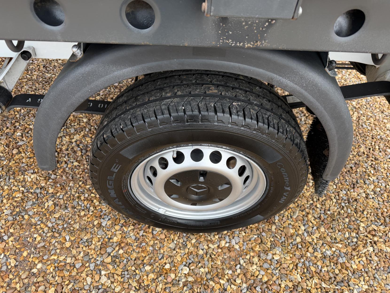 Mercedes-Benz Sprinter 2.1 316 CDI Chassis Cab 2dr Diesel Manual RWD L2 Euro 6 (163 ps)