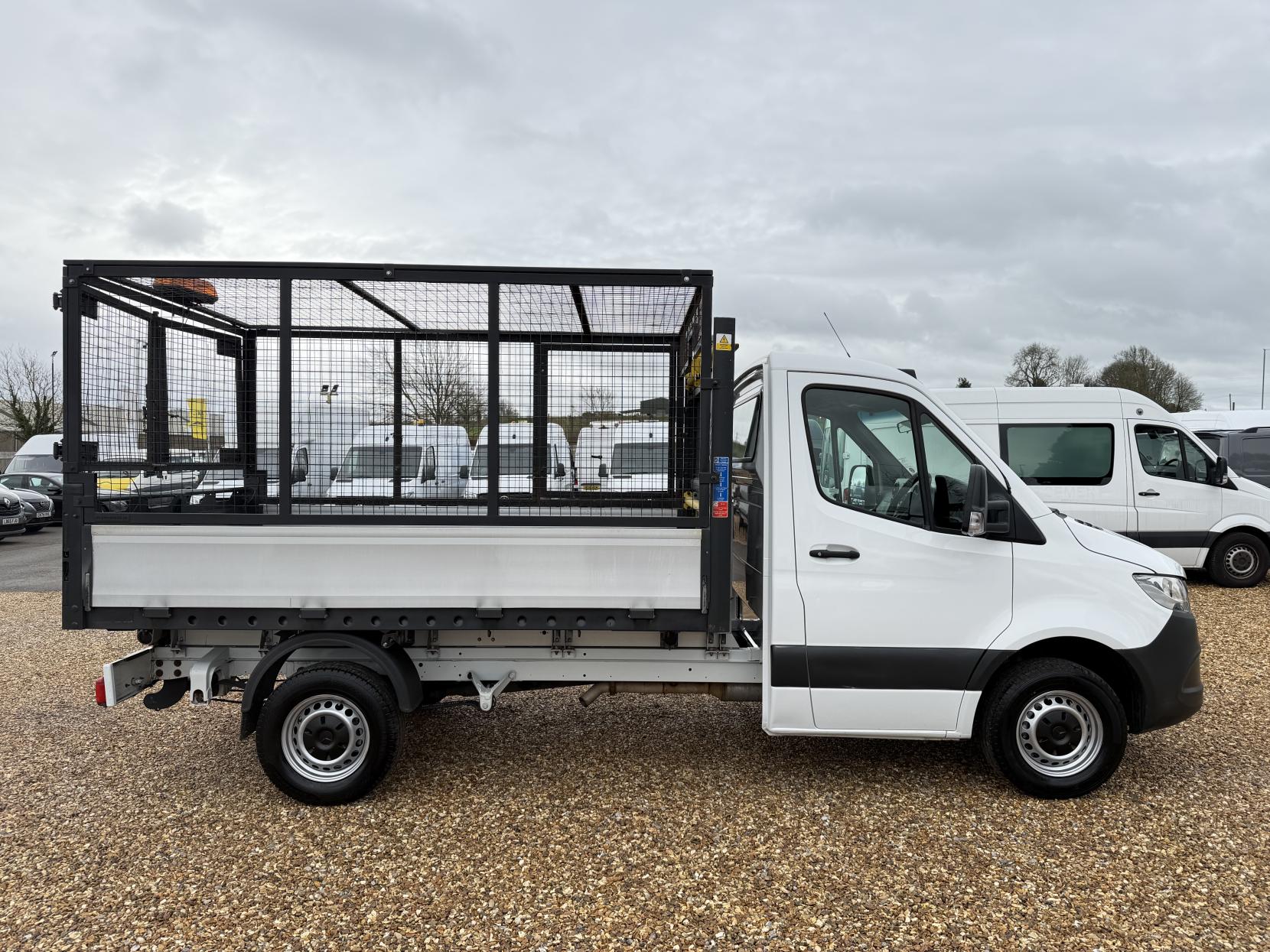 Mercedes-Benz Sprinter 2.1 316 CDI Chassis Cab 2dr Diesel Manual RWD L2 Euro 6 (163 ps)