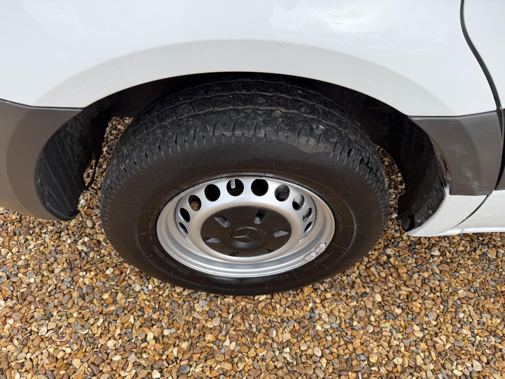 Mercedes-Benz Sprinter 2.1 316 CDI Chassis Cab 2dr Diesel Manual RWD L2 Euro 6 (163 ps)