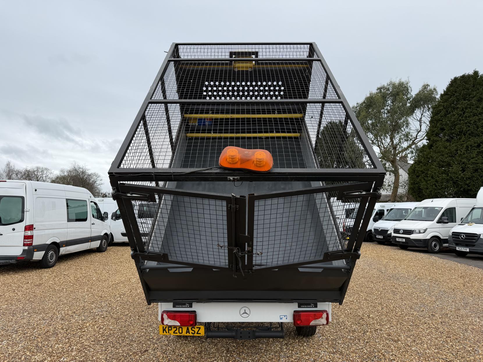 Mercedes-Benz Sprinter 2.1 316 CDI Chassis Cab 2dr Diesel Manual RWD L2 Euro 6 (163 ps)