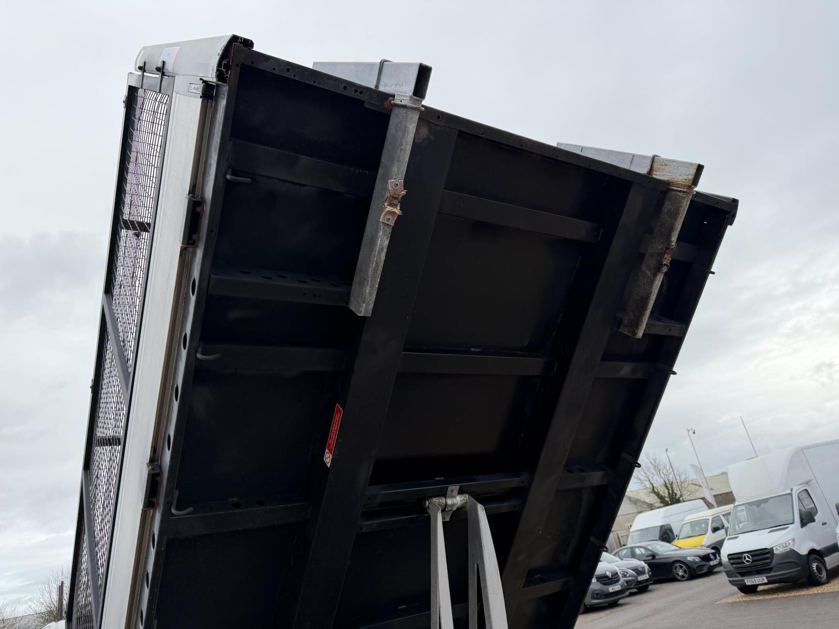 Mercedes-Benz Sprinter 2.1 316 CDI Chassis Cab 2dr Diesel Manual RWD L2 Euro 6 (163 ps)