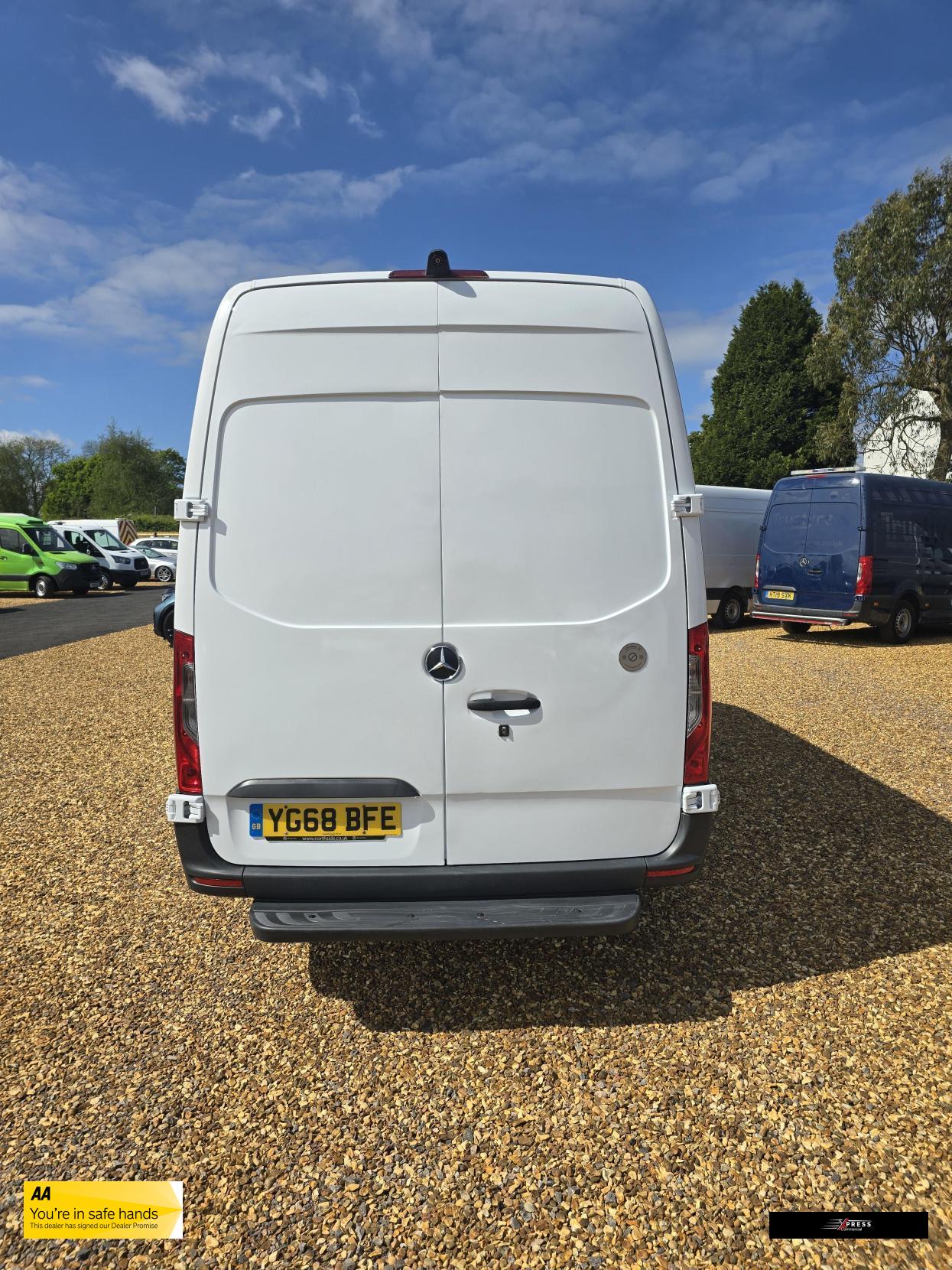 Mercedes-Benz Sprinter Sprinter 2.1 311 CDI Panel Van 5dr Diesel Manual RWD L3 H2 Euro 6 (114 ps)