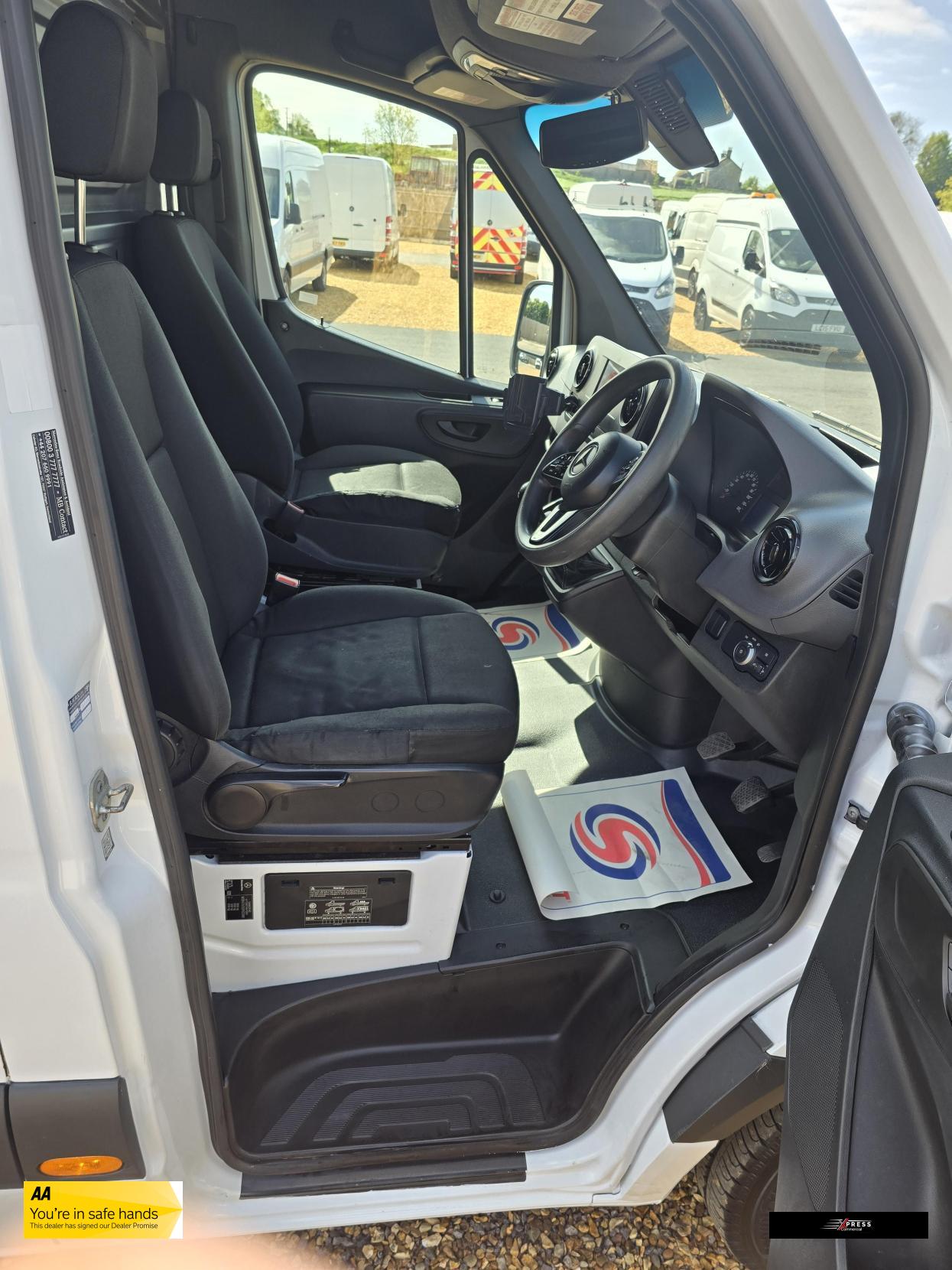 Mercedes-Benz Sprinter Sprinter 2.1 311 CDI Panel Van 5dr Diesel Manual RWD L3 H2 Euro 6 (114 ps)