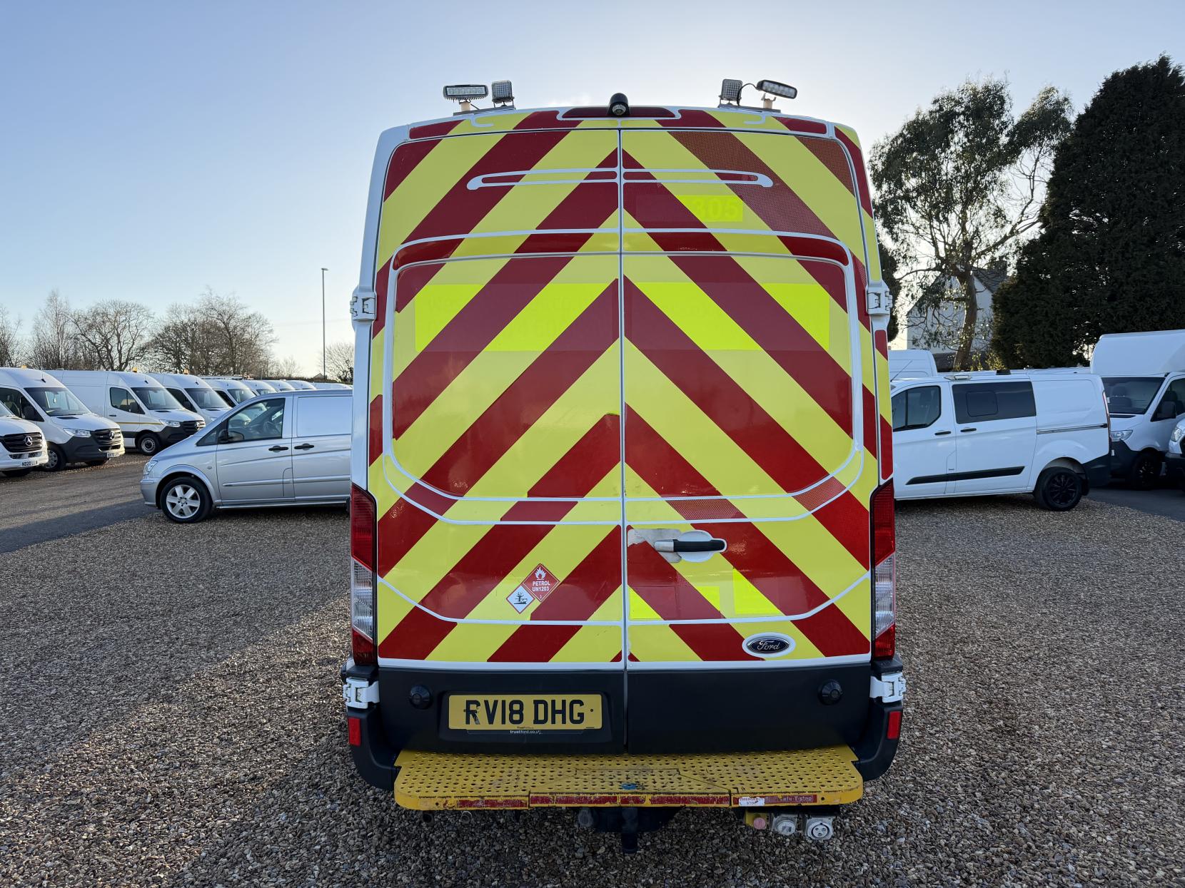 Ford Transit 2.0 350 EcoBlue Panel Van 5dr Diesel Manual RWD L2 H3 Euro 6 (170 ps)