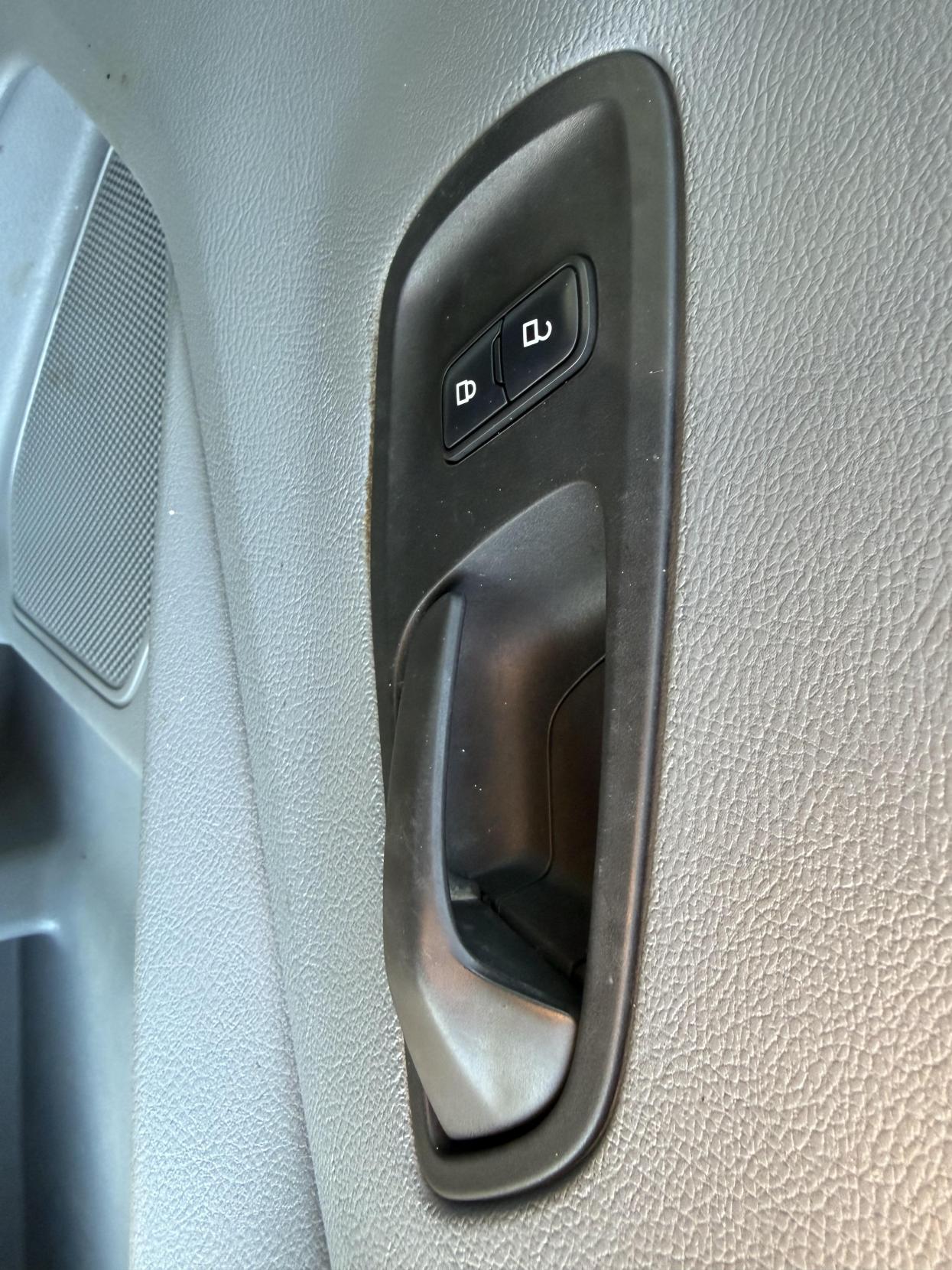 Ford Transit 2.0 350 EcoBlue Panel Van 5dr Diesel Manual RWD L2 H3 Euro 6 (170 ps)