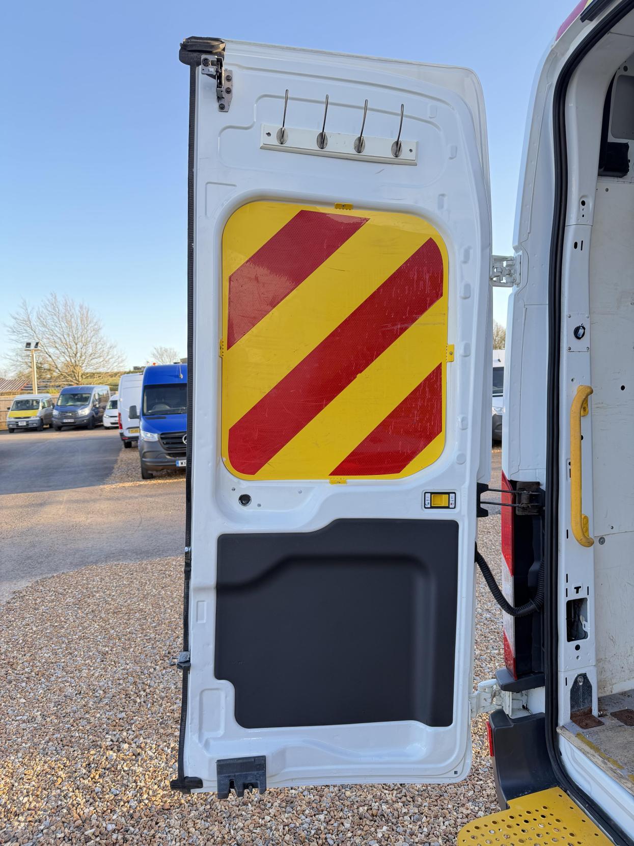 Ford Transit 2.0 350 EcoBlue Panel Van 5dr Diesel Manual RWD L2 H3 Euro 6 (170 ps)