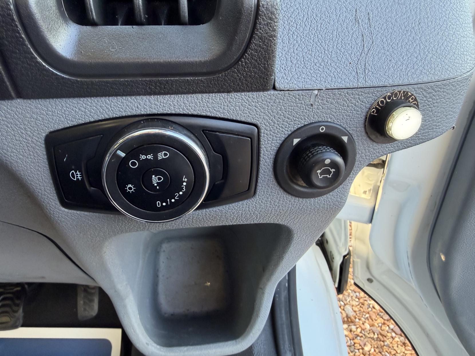 Ford Transit 2.0 350 EcoBlue Panel Van 5dr Diesel Manual RWD L2 H3 Euro 6 (170 ps)