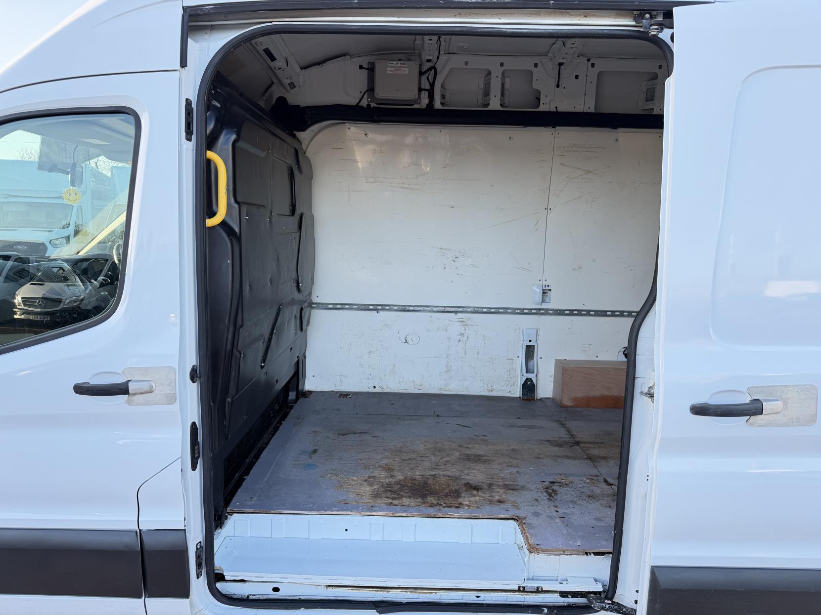 Ford Transit 2.0 350 EcoBlue Panel Van 5dr Diesel Manual RWD L2 H3 Euro 6 (170 ps)