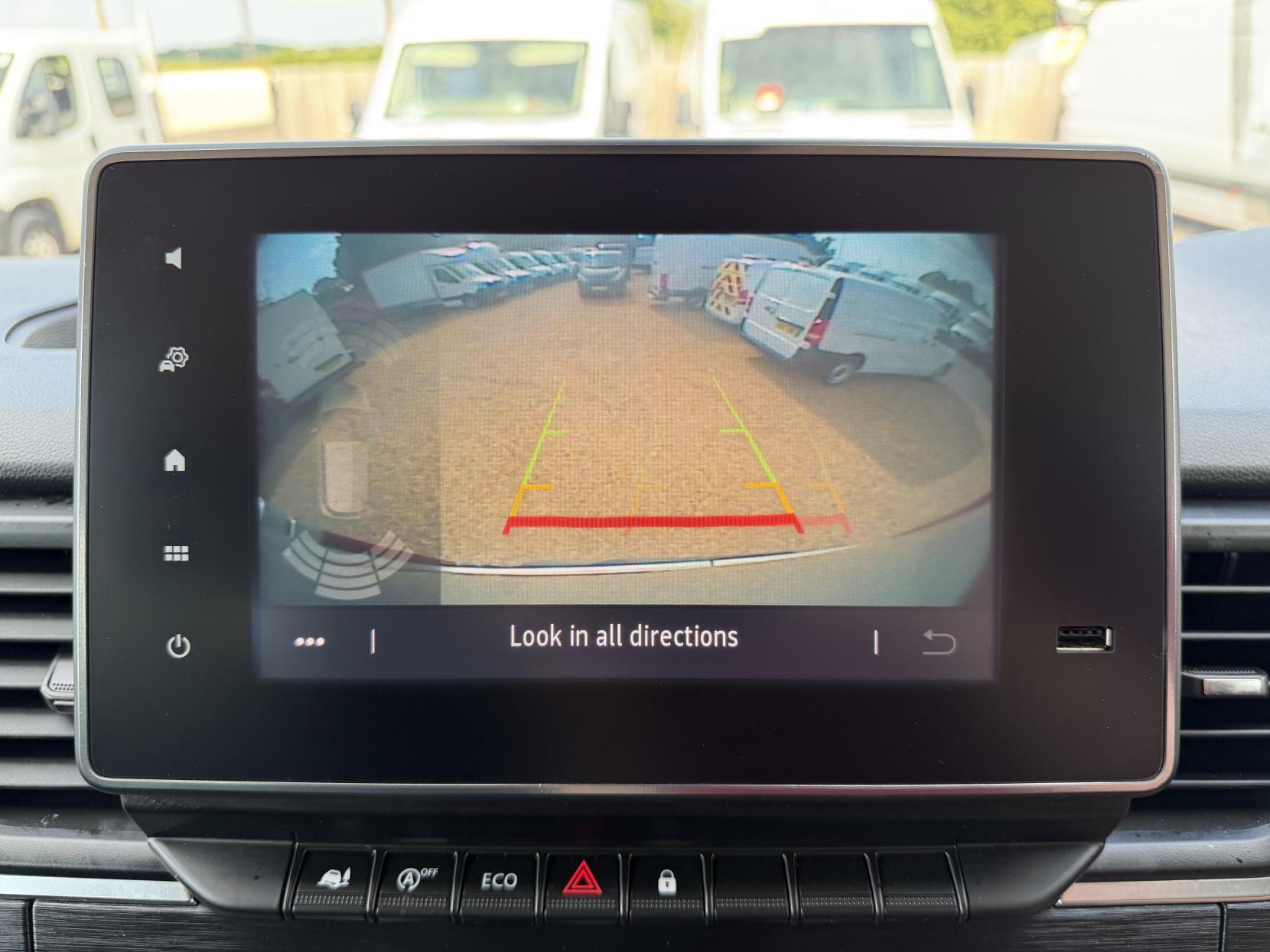 2023 Nissan Primastar 2.0 dCi 30 Tekna Crew Van Double Cab 6dr Diesel Manual L2 H1 Euro 6 (s/s) (110 ps) - Thumbnail 52