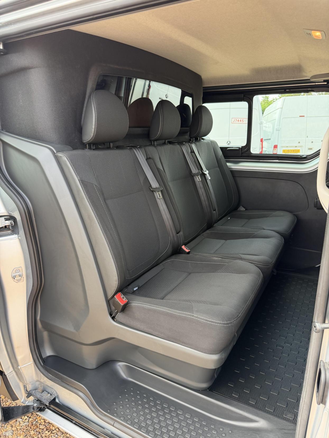 2023 Nissan Primastar 2.0 dCi 30 Tekna Crew Van Double Cab 6dr Diesel Manual L2 H1 Euro 6 (s/s) (110 ps) - Thumbnail 31