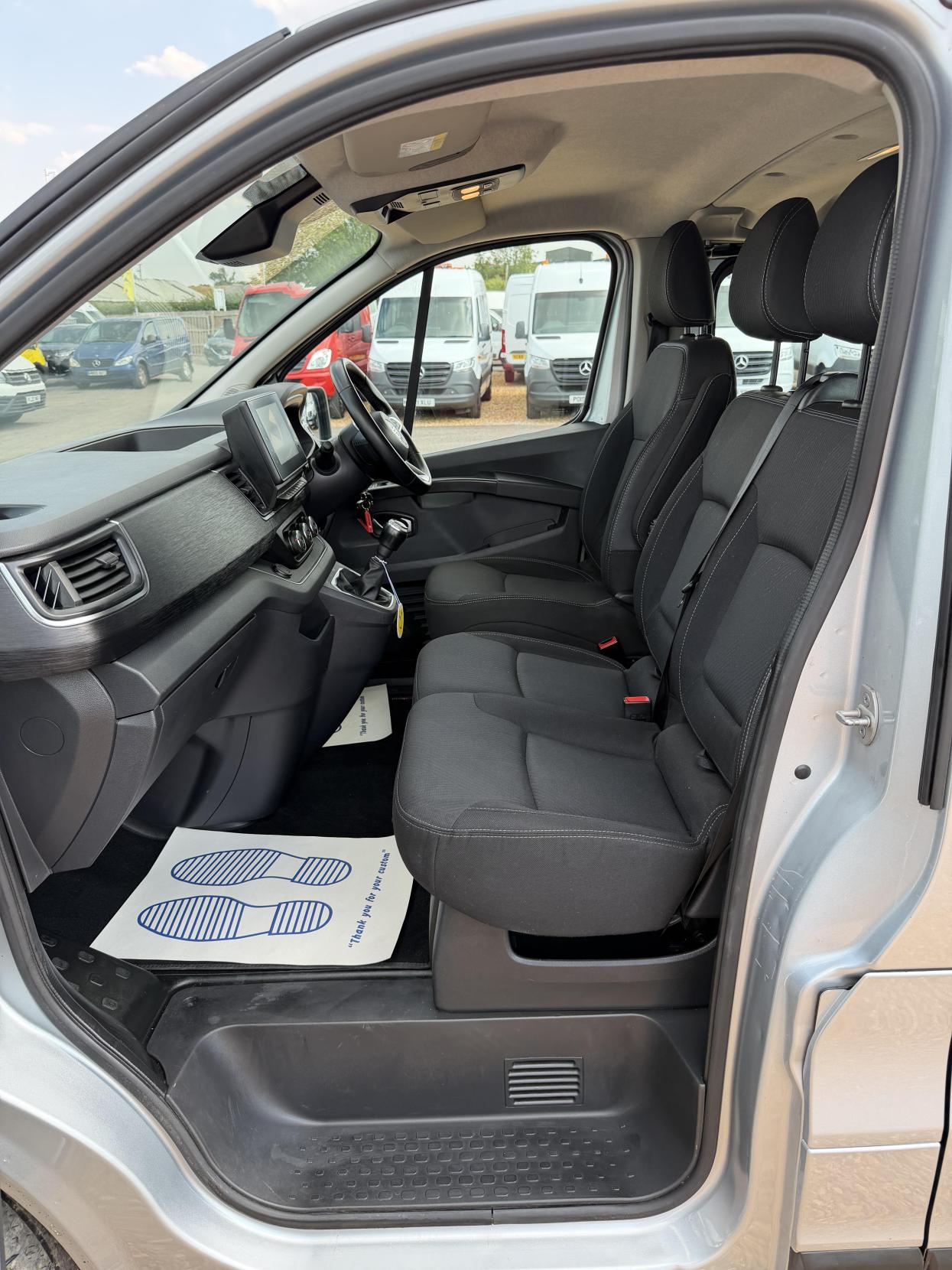 2023 Nissan Primastar 2.0 dCi 30 Tekna Crew Van Double Cab 6dr Diesel Manual L2 H1 Euro 6 (s/s) (110 ps) - Thumbnail 17