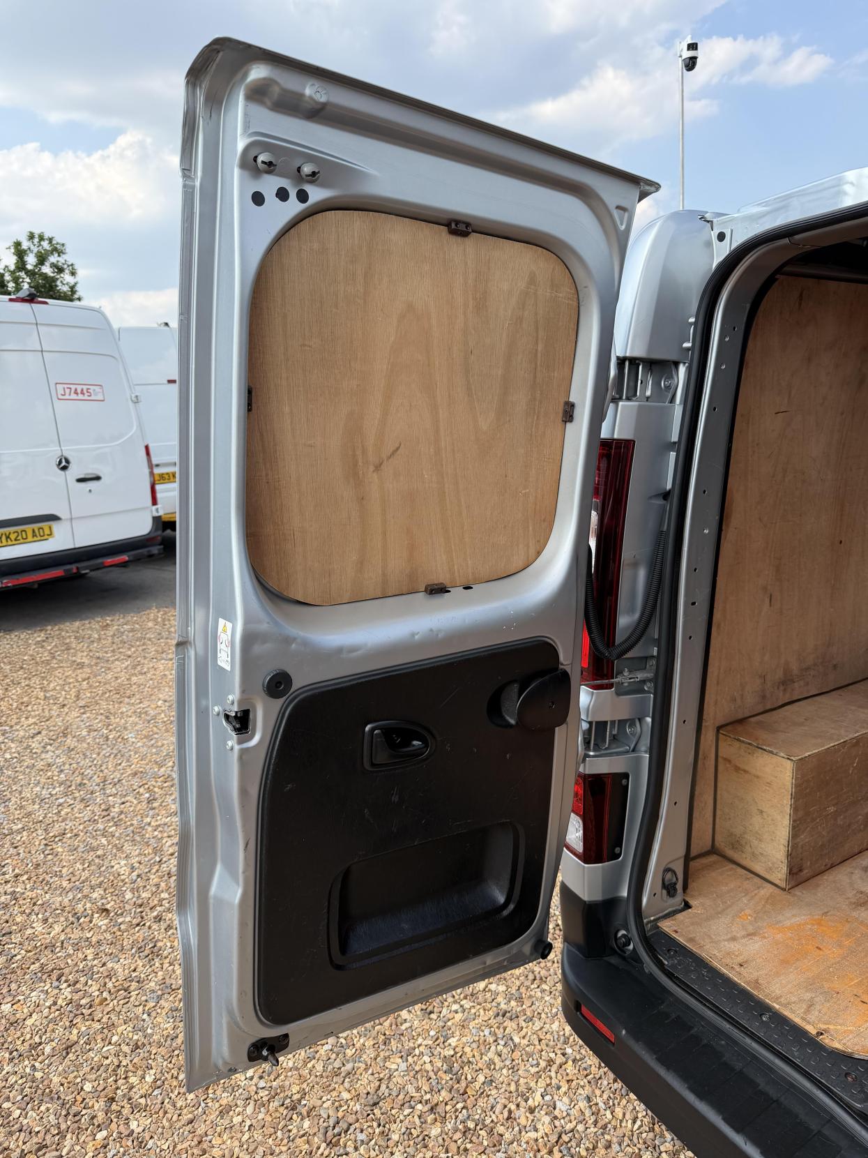 2023 Nissan Primastar 2.0 dCi 30 Tekna Crew Van Double Cab 6dr Diesel Manual L2 H1 Euro 6 (s/s) (110 ps) - Thumbnail 37