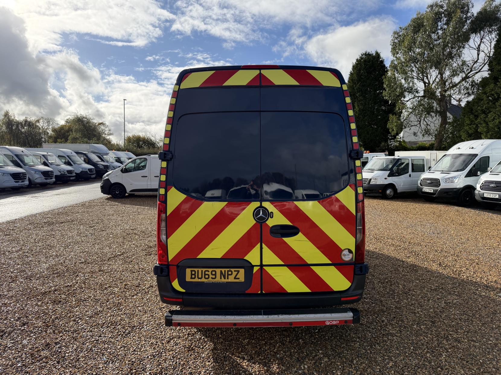 Mercedes-Benz Sprinter 2.1 316 CDI Panel Van 5dr Diesel Manual RWD L2 H2 Euro 6 (163 ps)