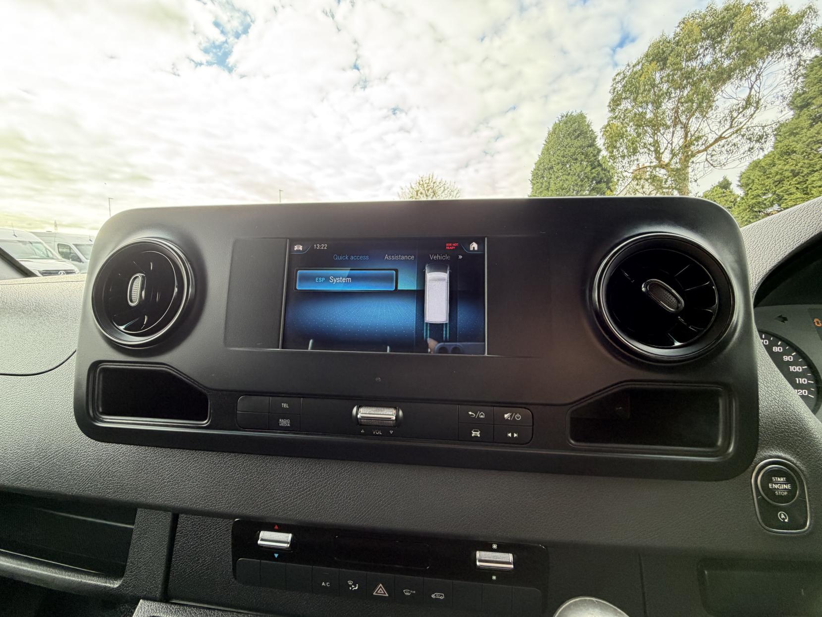 Mercedes-Benz Sprinter 2.1 316 CDI Panel Van 5dr Diesel Manual RWD L2 H2 Euro 6 (163 ps)