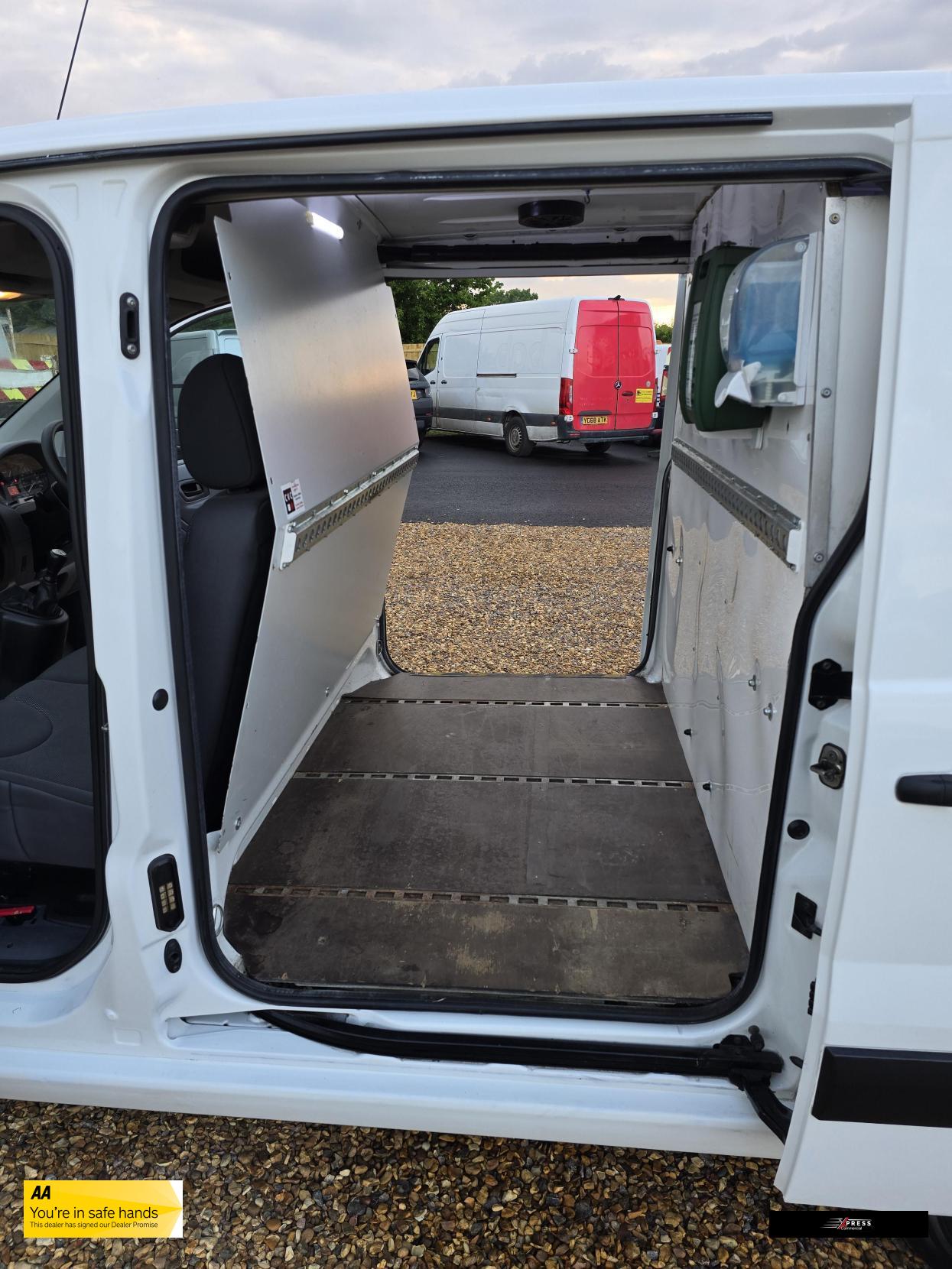 Citroen Dispatch Dispatch 1.6 1200 HDi Panel Van 5dr Diesel Manual L1 H1 (182 g/km, 90 bhp)