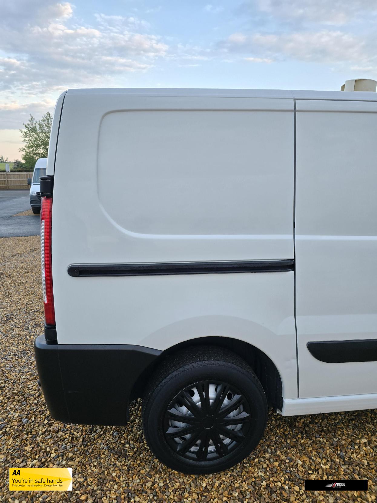 Citroen Dispatch Dispatch 1.6 1200 HDi Panel Van 5dr Diesel Manual L1 H1 (182 g/km, 90 bhp)