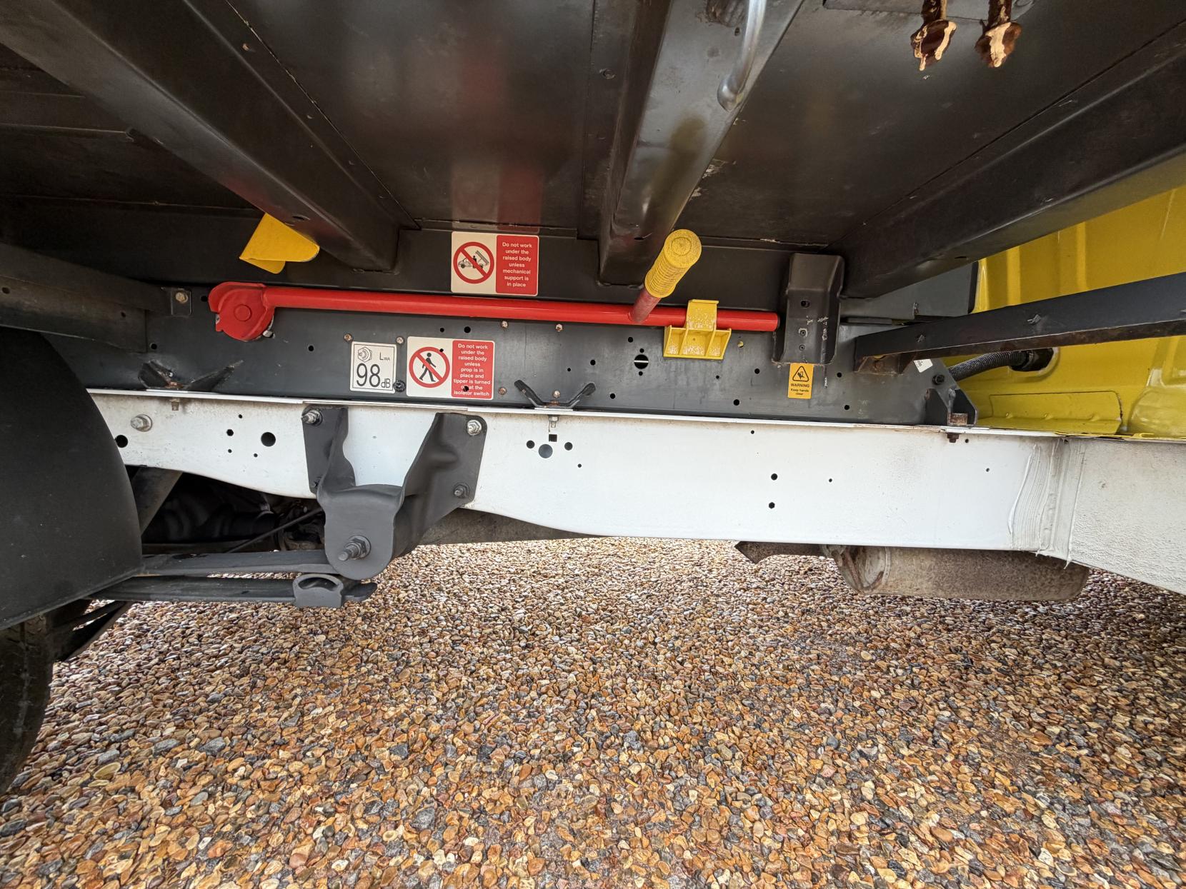 Ford Transit 2.2 TDCi 350 Chassis Double Cab 4dr Diesel Manual RWD L3 H1 Euro 5 (DRW) (100 ps)