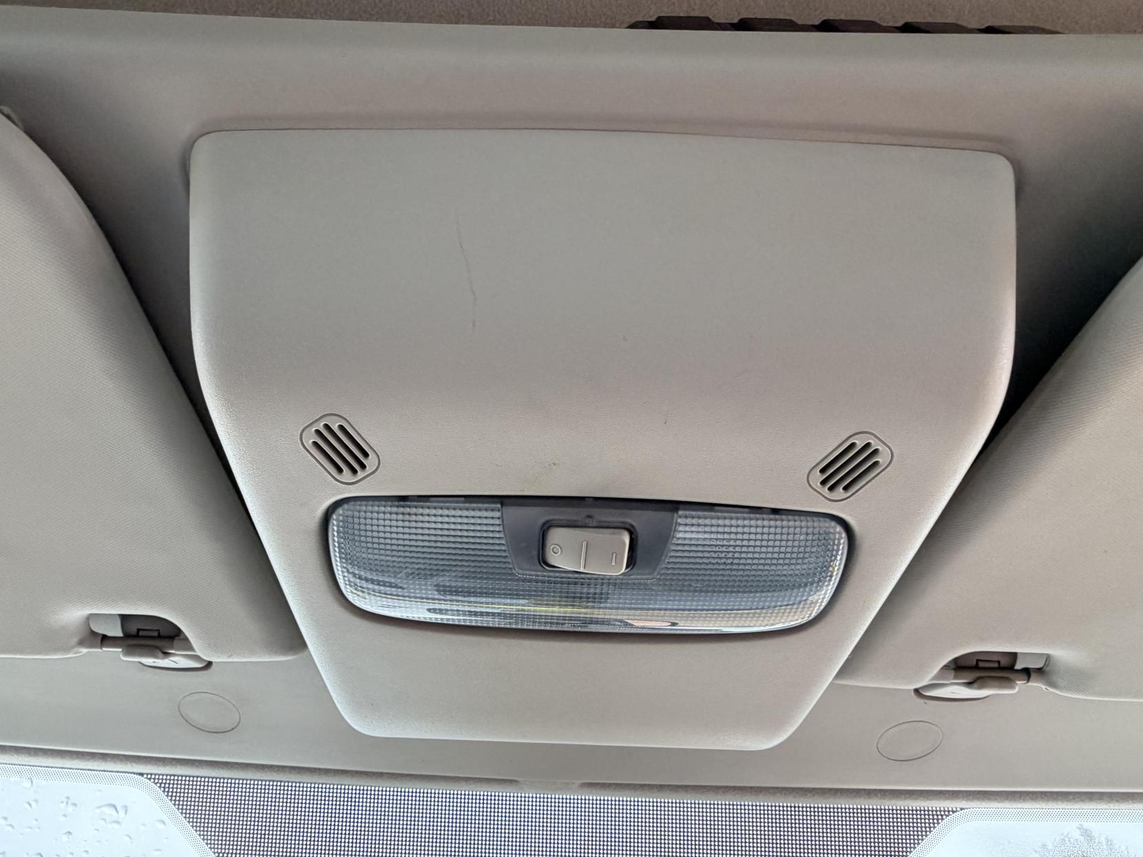 Ford Transit 2.2 TDCi 350 Chassis Double Cab 4dr Diesel Manual RWD L3 H1 Euro 5 (DRW) (100 ps)