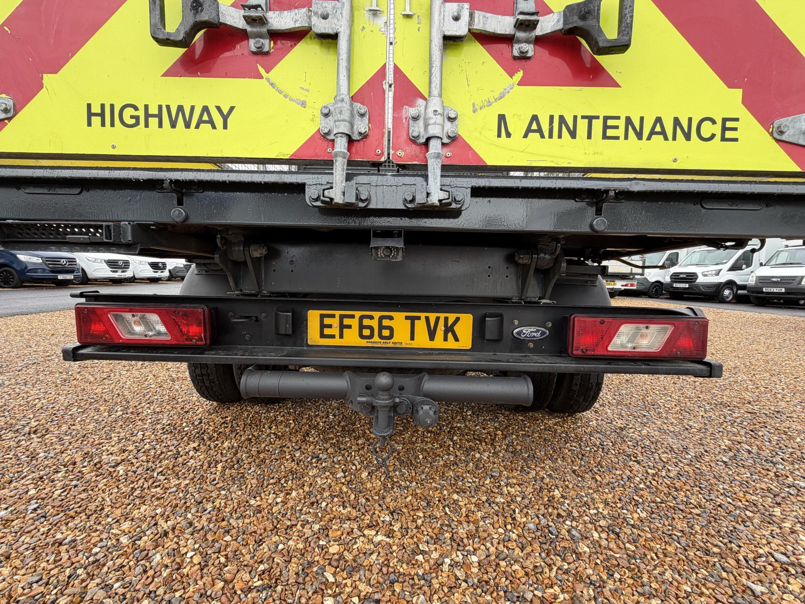 Ford Transit 2.2 TDCi 350 Chassis Double Cab 4dr Diesel Manual RWD L3 H1 Euro 5 (DRW) (100 ps)