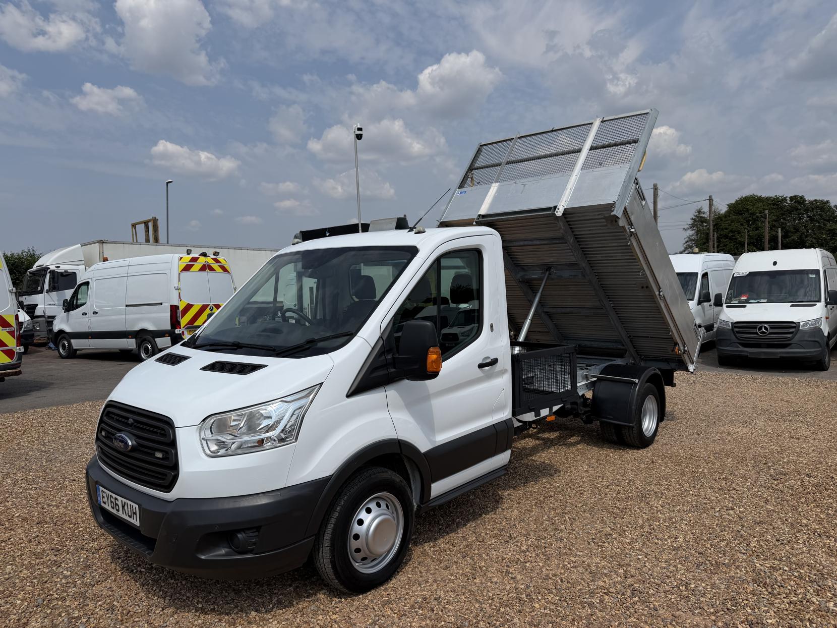 2017 Ford Transit 2.2 TDCi 350 Chassis Cab 2dr Diesel Manual RWD L3 H1 Euro 5 (DRW) (100 ps) - Thumbnail 7