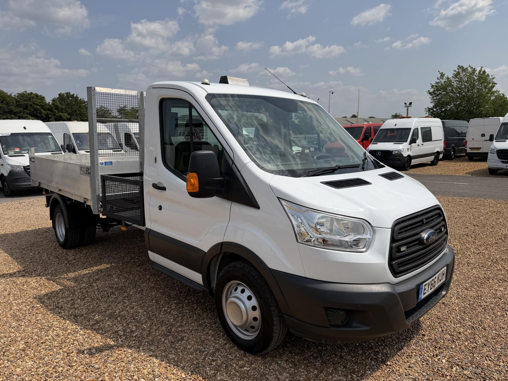 2017 Ford Transit 2.2 TDCi 350 Chassis Cab 2dr Diesel Manual RWD L3 H1 Euro 5 (DRW) (100 ps) - Thumbnail 49