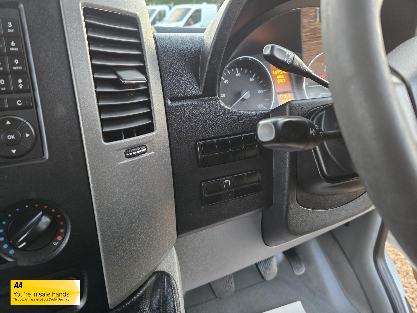 Mercedes-Benz Sprinter 2.1 313 CDI Chassis Cab 2dr Diesel Manual RWD L2 (129 bhp)