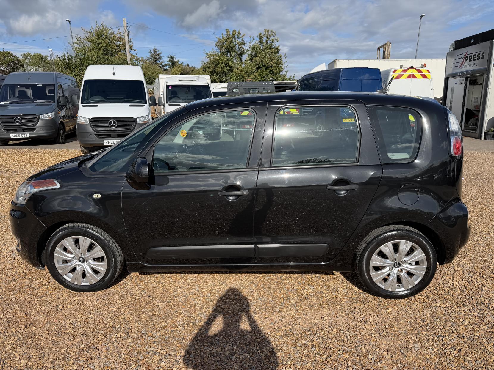 2010 Citroen C3 Picasso 1.6 HDi Airdream + MPV 5dr Diesel Manual Euro 5 (90 ps) - Thumbnail 8