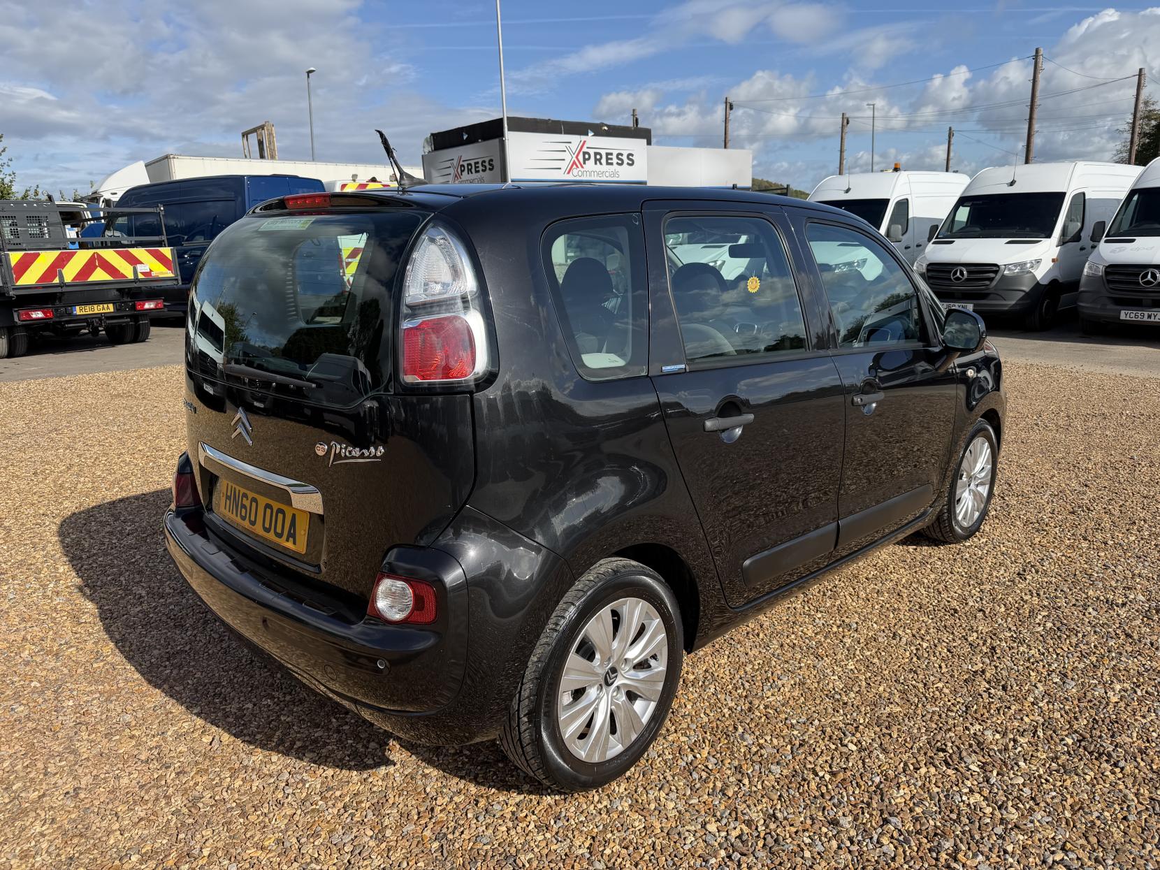 2010 Citroen C3 Picasso 1.6 HDi Airdream + MPV 5dr Diesel Manual Euro 5 (90 ps) - Thumbnail 12