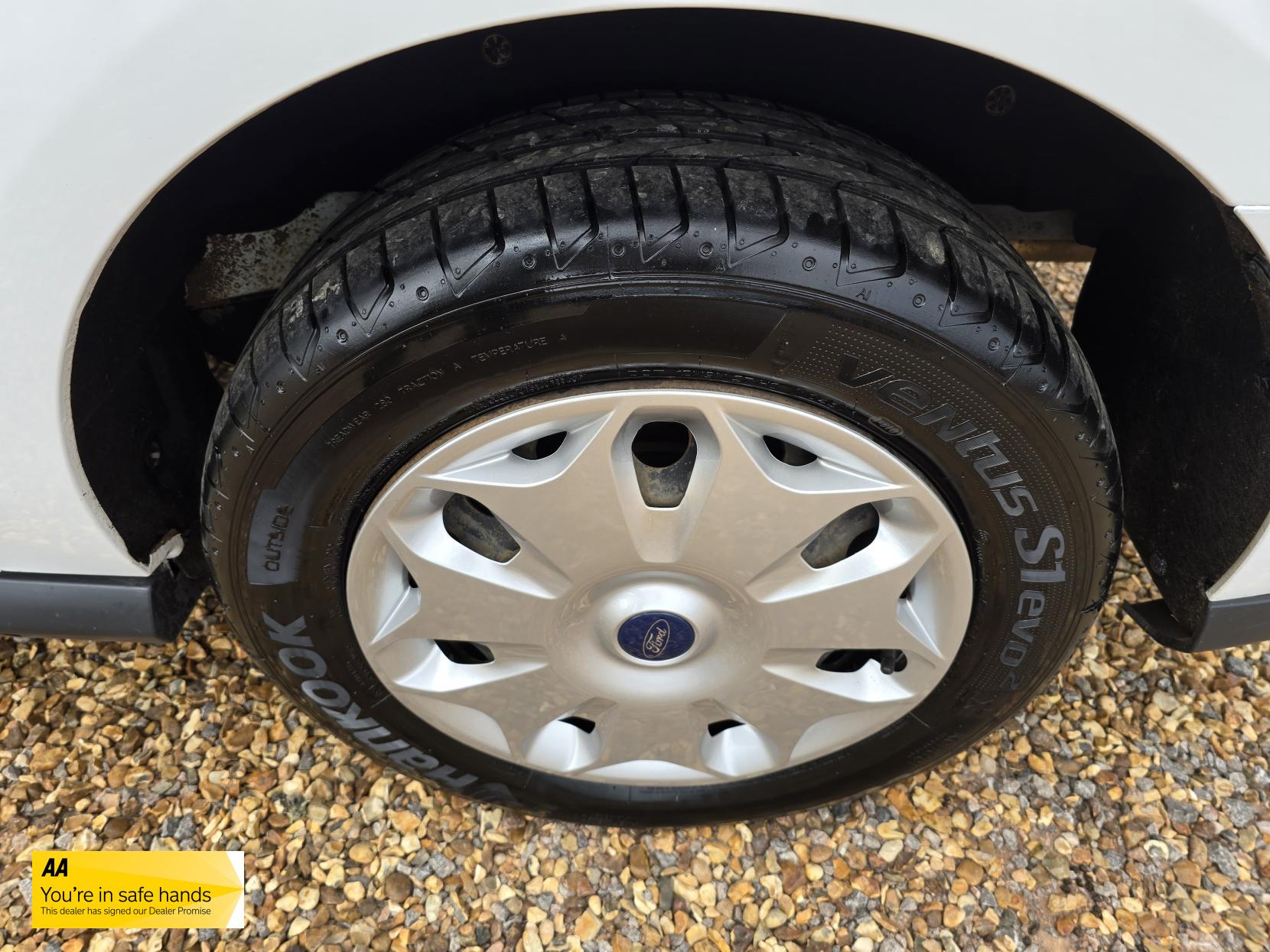 Ford Transit Connect 1.5 TDCi 210 Trend Panel Van 5dr Diesel Manual L2 H1 (124 g/km, 99 bhp)