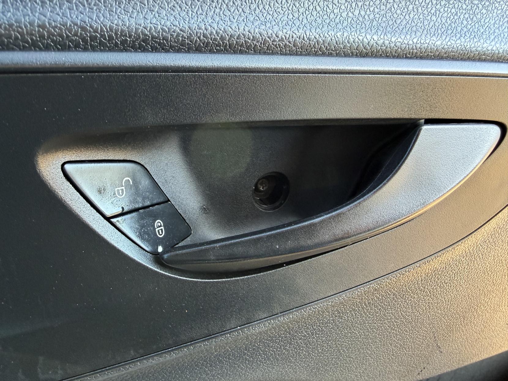 2019 Mercedes-Benz Sprinter 2.1 311 CDI Panel Van 5dr Diesel Manual RWD L3 H2 Euro 6 (114 ps) - Thumbnail 35