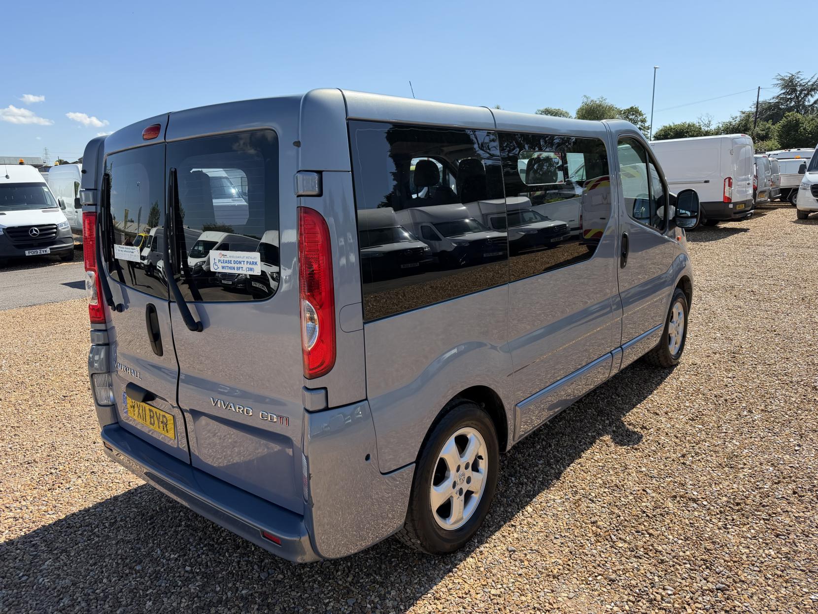 2011 Vauxhall Vivaro 2.0 CDTi Sportive Panel Van 4dr Diesel Manual FWD L1 (195 g/km, 113 bhp) - Thumbnail 11