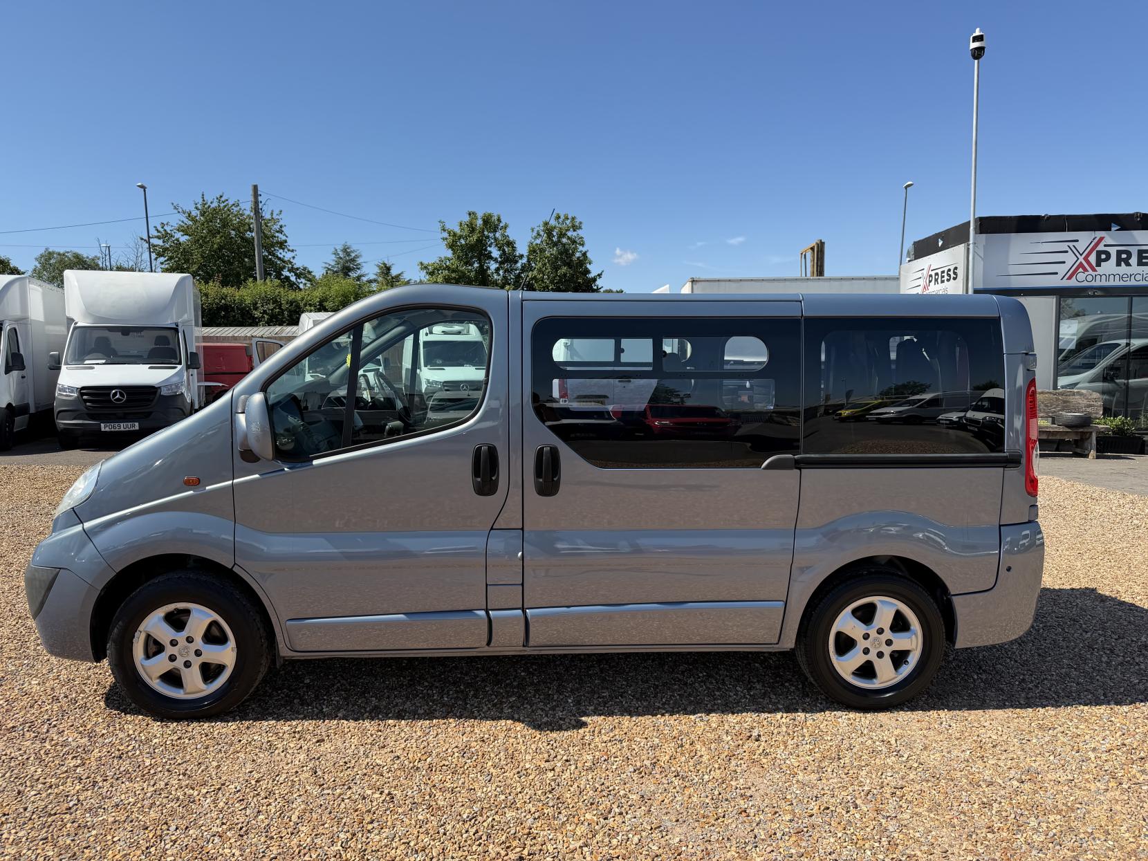 2011 Vauxhall Vivaro 2.0 CDTi Sportive Panel Van 4dr Diesel Manual FWD L1 (195 g/km, 113 bhp) - Thumbnail 8