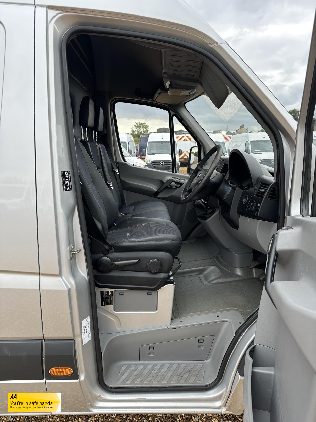 Mercedes-Benz Sprinter 2.1 311 CDi Panel Van 5dr Diesel Manual RWD L2 (109 bhp)