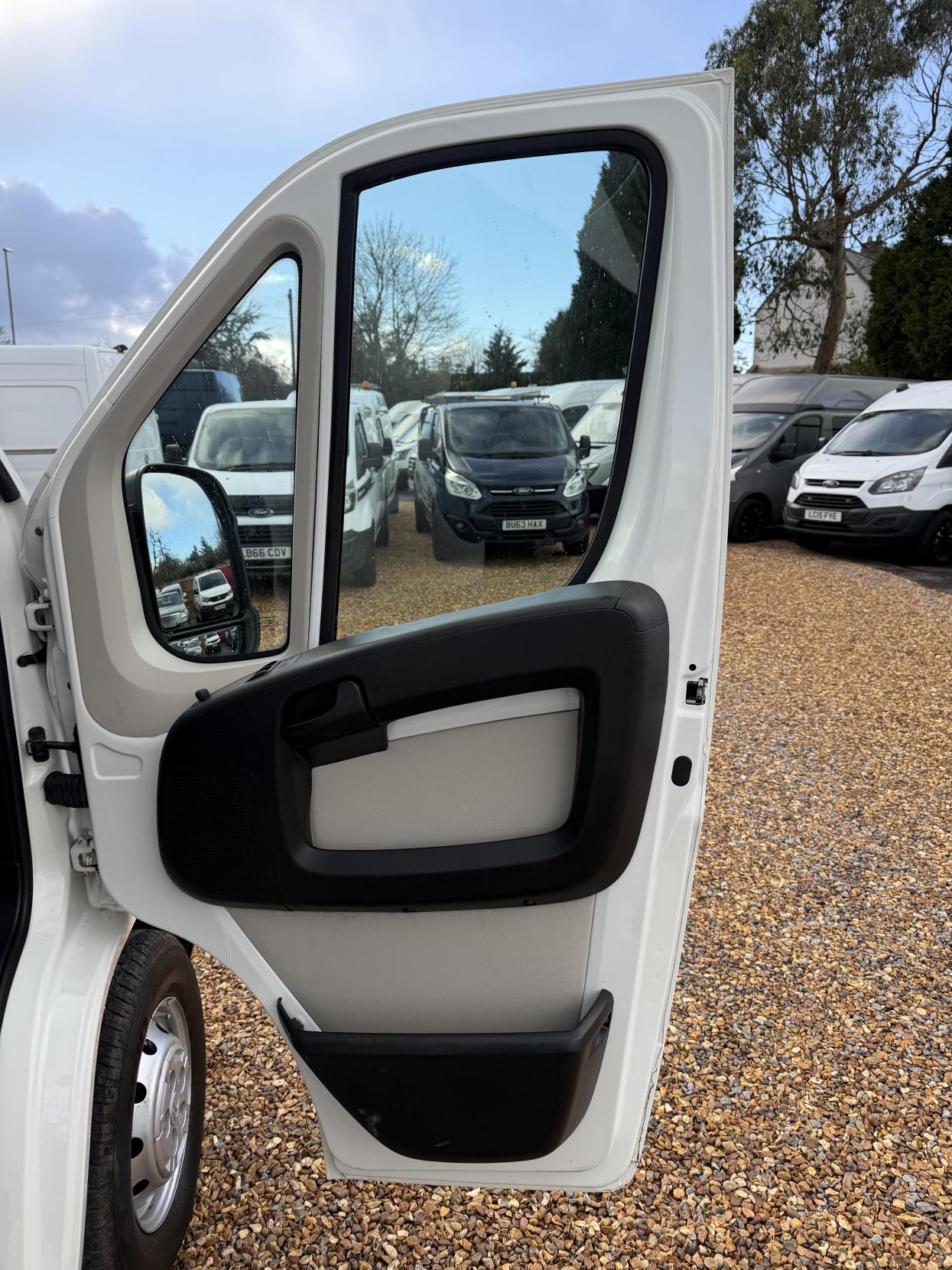 Citroen Relay 2.2 BlueHDi 35 Enterprise Panel Van 5dr Diesel Manual L3 Extra High Roof Euro 6 (s/s) (140 ps)