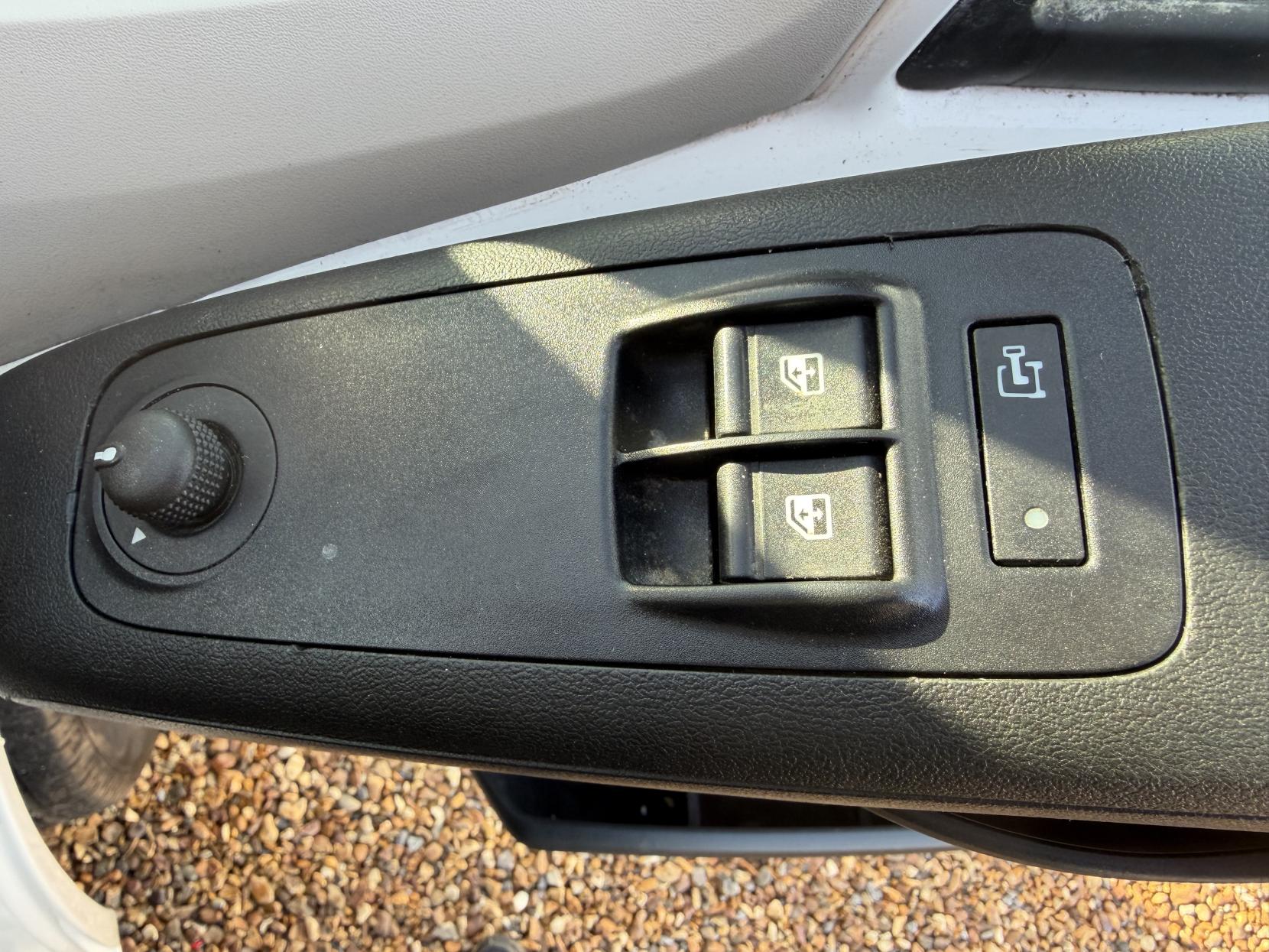 Citroen Relay 2.2 BlueHDi 35 Enterprise Panel Van 5dr Diesel Manual L3 Extra High Roof Euro 6 (s/s) (140 ps)