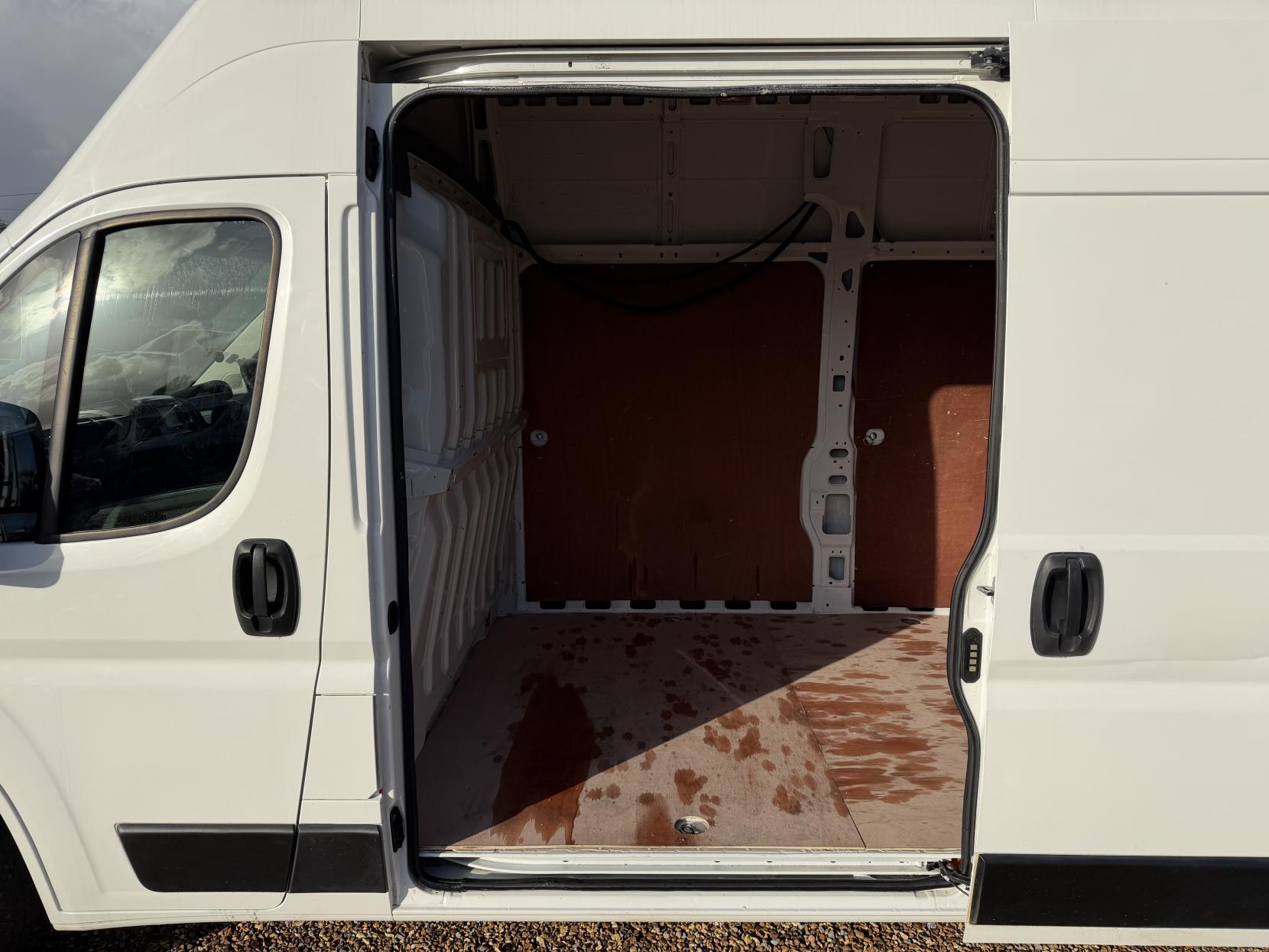 Citroen Relay 2.2 BlueHDi 35 Enterprise Panel Van 5dr Diesel Manual L3 Extra High Roof Euro 6 (s/s) (140 ps)