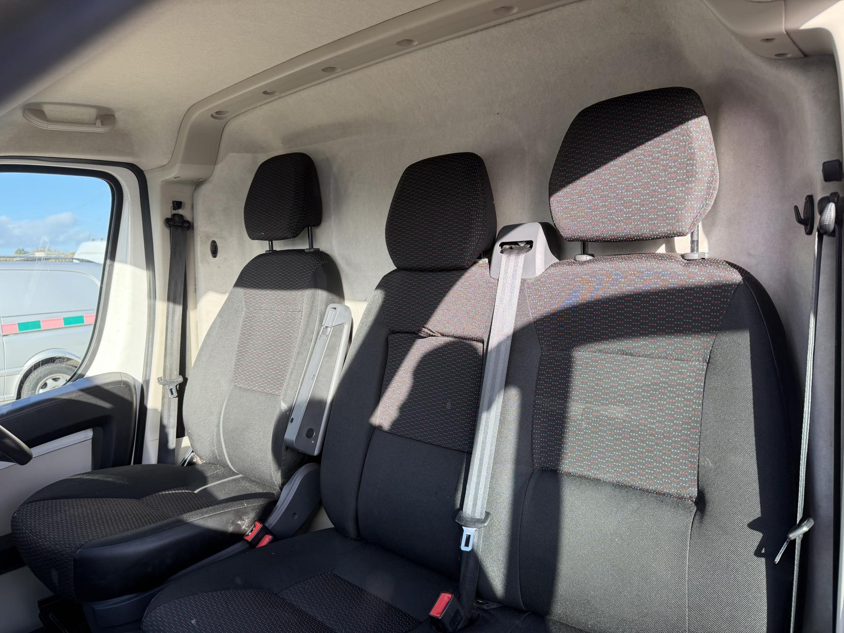 Citroen Relay 2.2 BlueHDi 35 Enterprise Panel Van 5dr Diesel Manual L3 Extra High Roof Euro 6 (s/s) (140 ps)