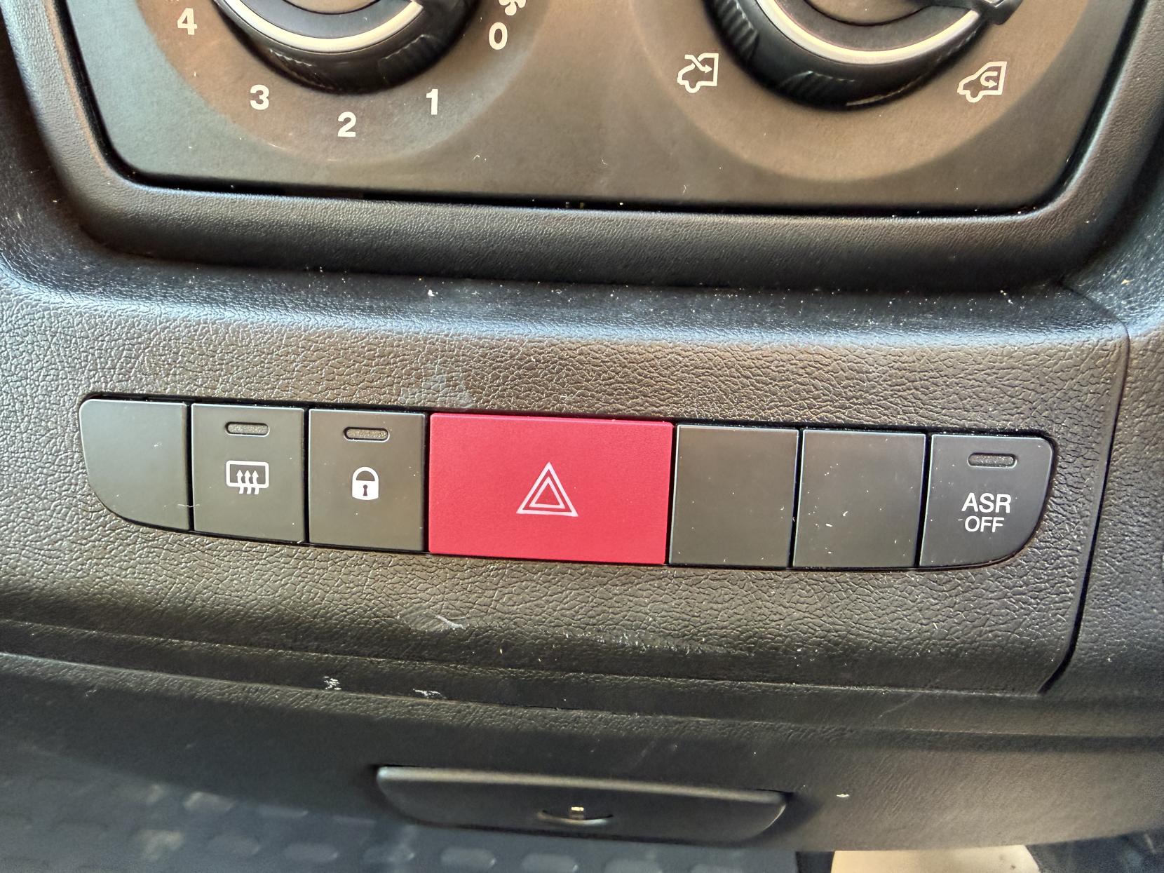 Citroen Relay 2.2 BlueHDi 35 Enterprise Panel Van 5dr Diesel Manual L3 Extra High Roof Euro 6 (s/s) (140 ps)