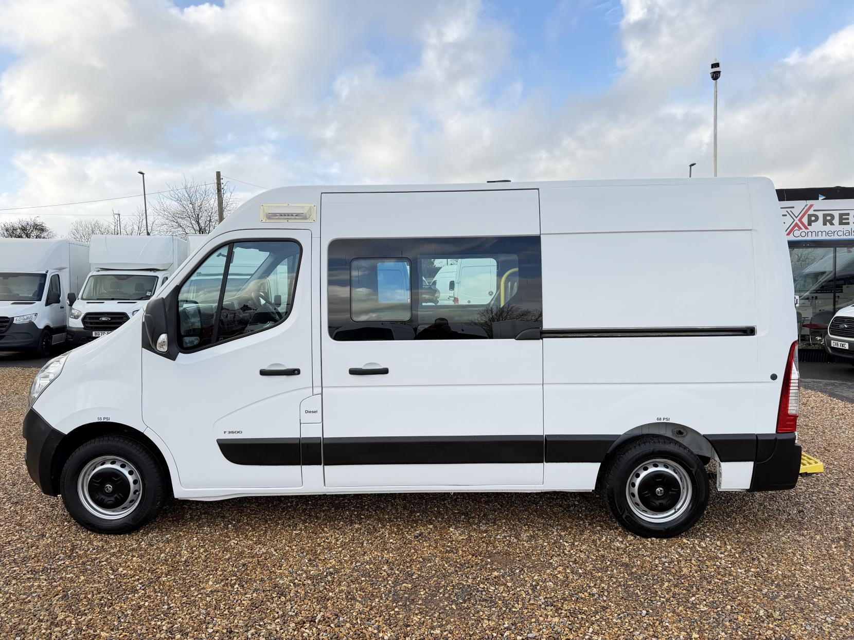 Vauxhall Movano 2.3 CDTi 3500 Panel Van 5dr Diesel Manual FWD L2 H2 Euro 6 (130 ps)