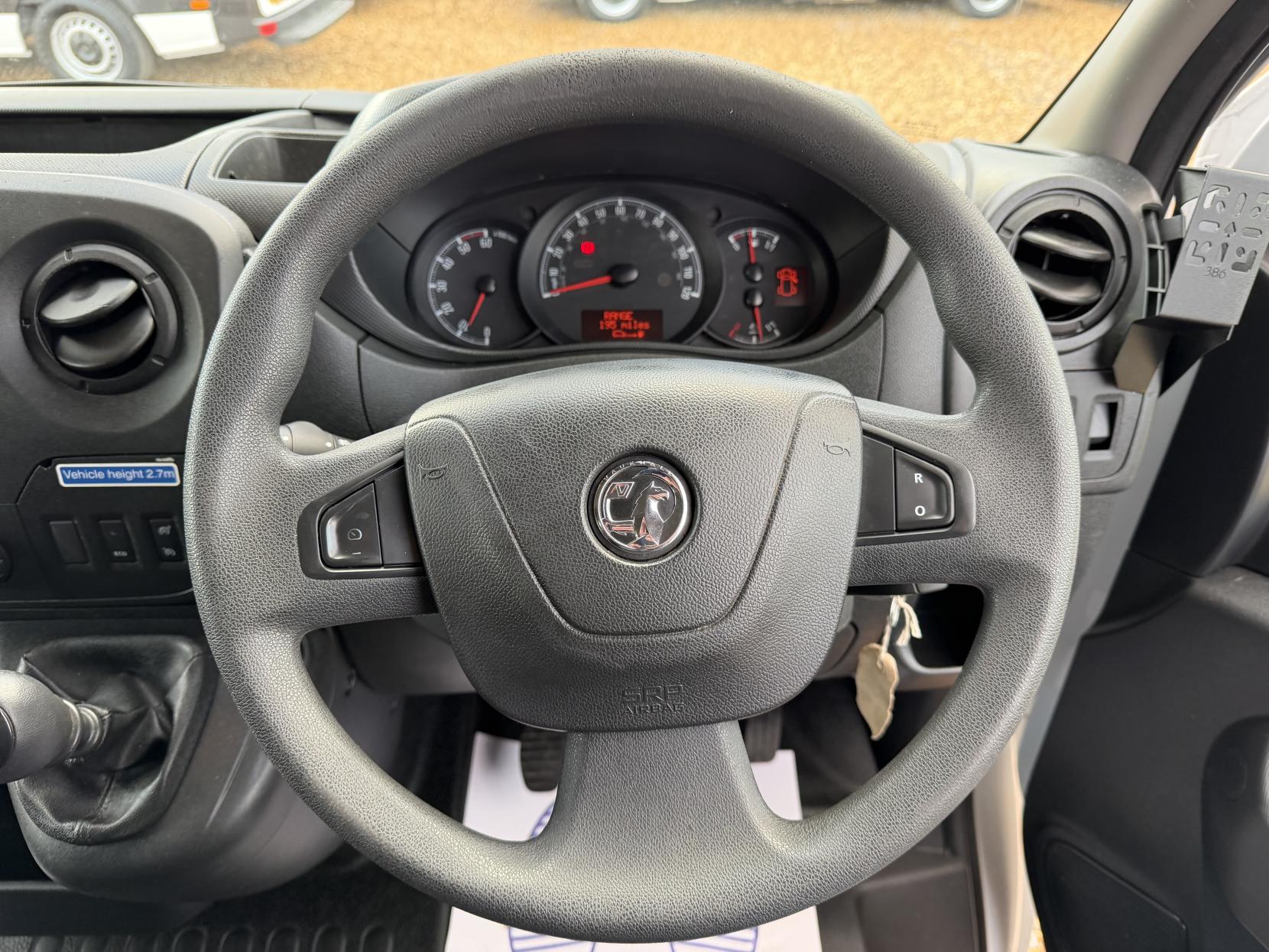 Vauxhall Movano 2.3 CDTi 3500 Panel Van 5dr Diesel Manual FWD L2 H2 Euro 6 (130 ps)