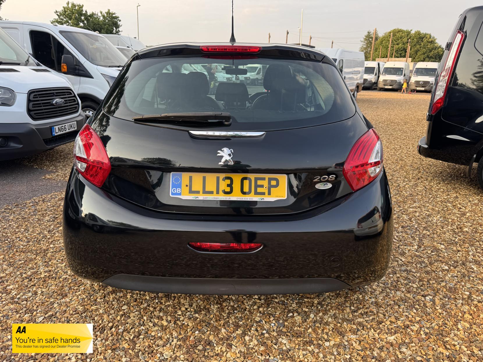 Peugeot 208 1.2 VTi Active Hatchback 3dr Petrol Manual Euro 5 (82 ps)