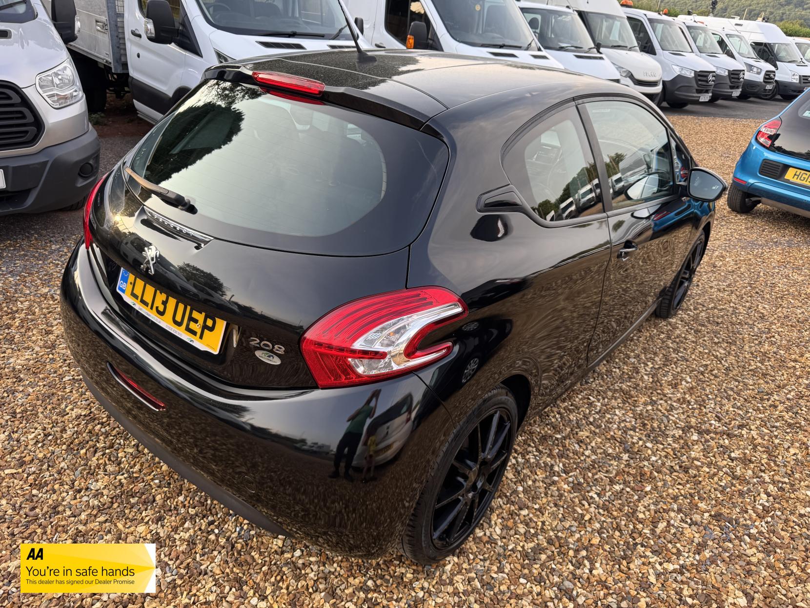 Peugeot 208 1.2 VTi Active Hatchback 3dr Petrol Manual Euro 5 (82 ps)