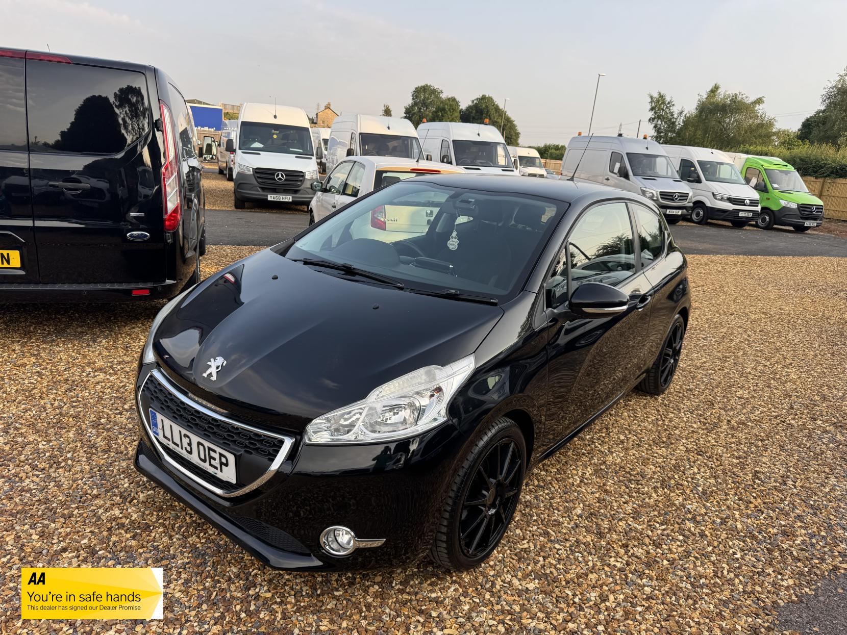 Peugeot 208 1.2 VTi Active Hatchback 3dr Petrol Manual Euro 5 (82 ps)
