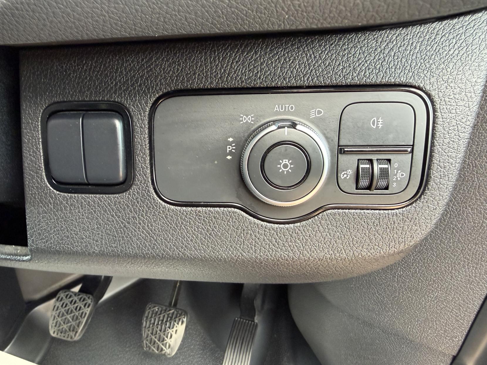 2019 Mercedes-Benz Sprinter 2.1 314 CDI Panel Van 5dr Diesel Manual RWD L2 H2 Euro 6 (143 ps) - Thumbnail 35