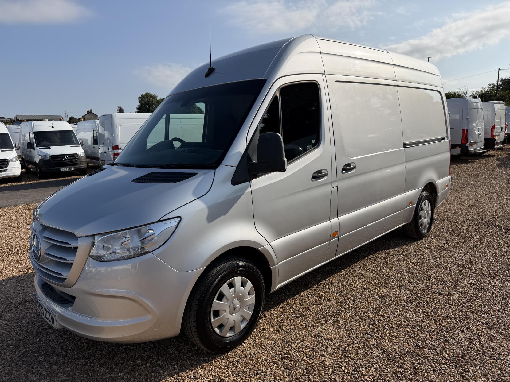 2019 Mercedes-Benz Sprinter 2.1 314 CDI Panel Van 5dr Diesel Manual RWD L2 H2 Euro 6 (143 ps) - Thumbnail 7