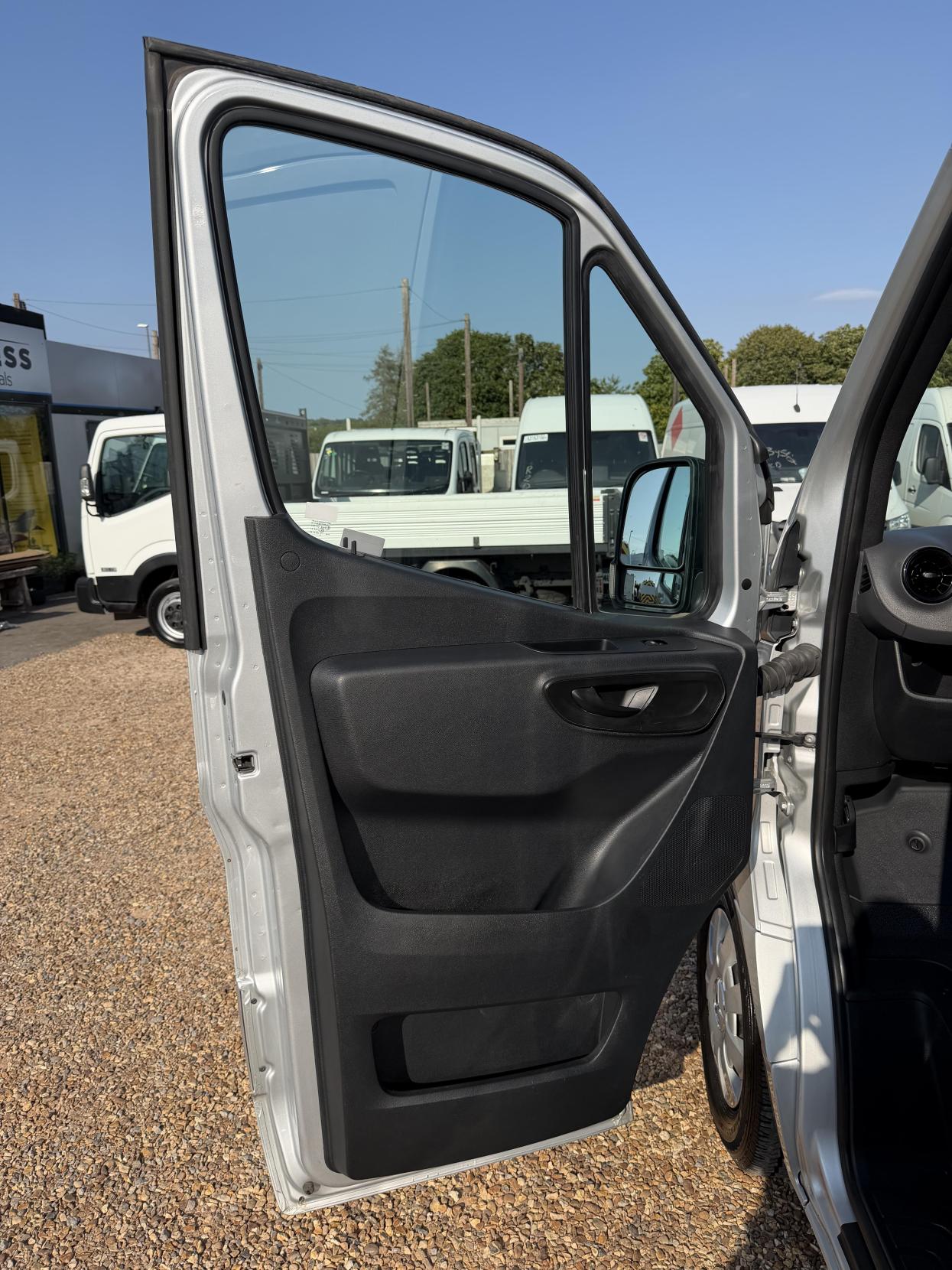 2019 Mercedes-Benz Sprinter 2.1 314 CDI Panel Van 5dr Diesel Manual RWD L2 H2 Euro 6 (143 ps) - Thumbnail 20