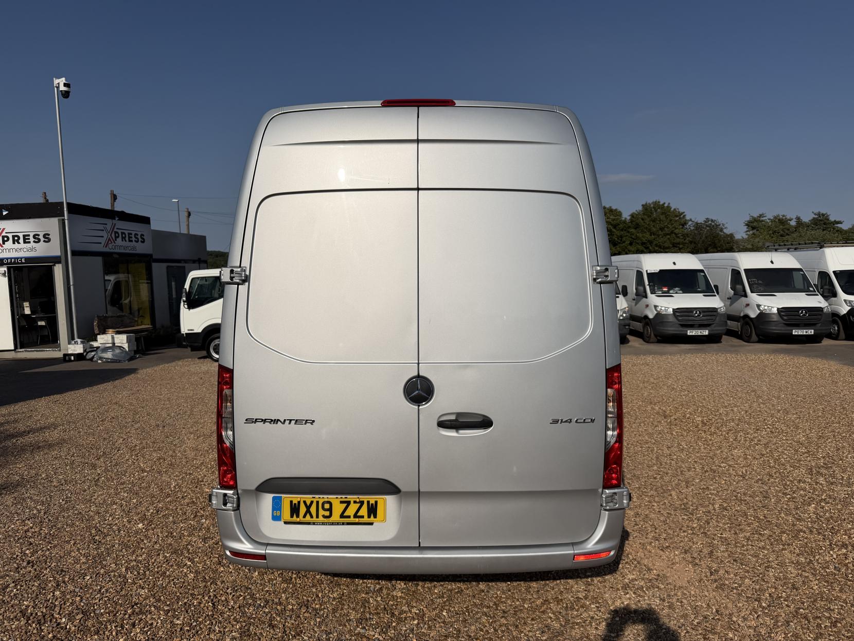 2019 Mercedes-Benz Sprinter 2.1 314 CDI Panel Van 5dr Diesel Manual RWD L2 H2 Euro 6 (143 ps) - Thumbnail 10